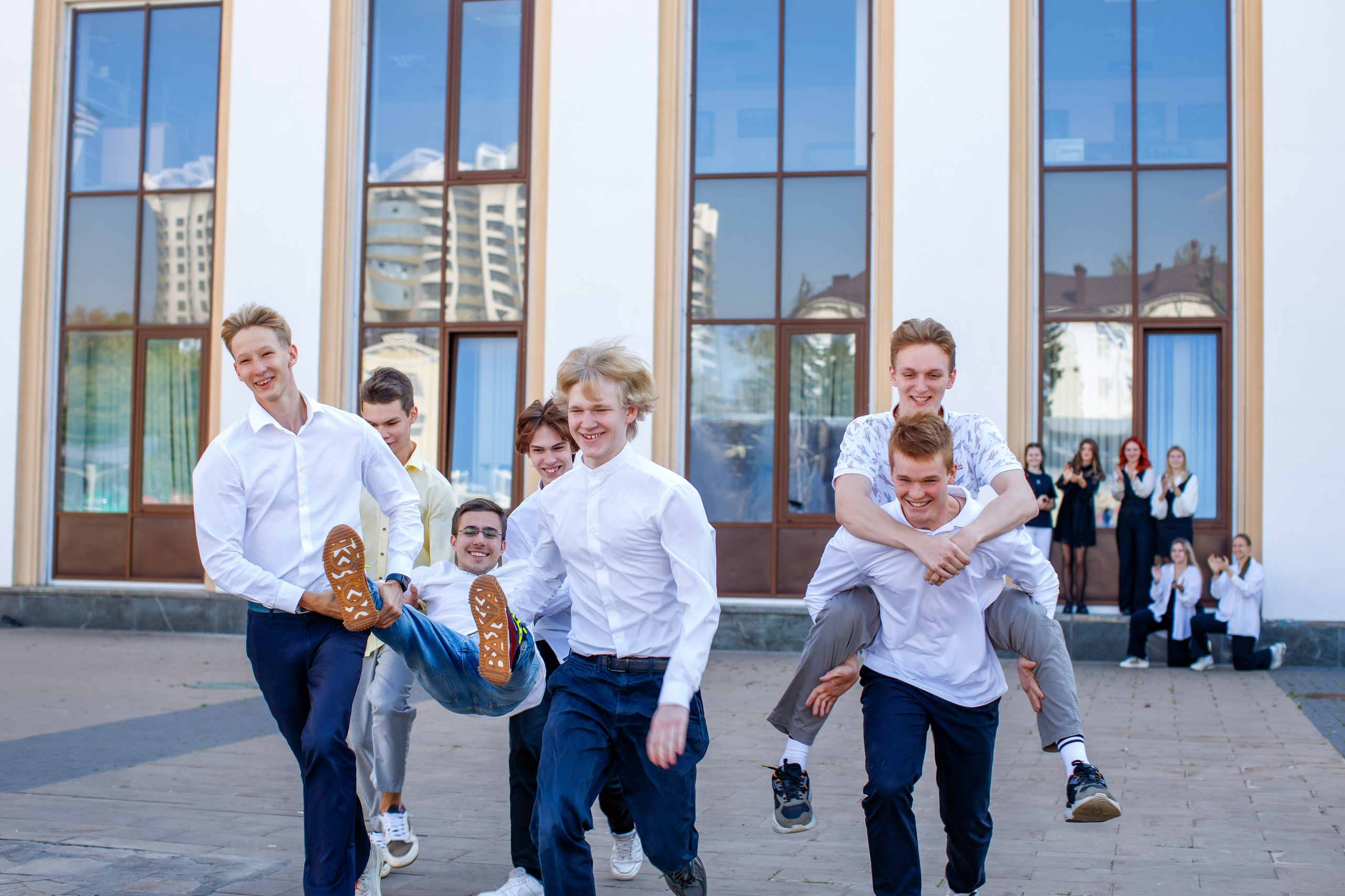 11 класс / ГАОУ МО «ЛНИП» / г. Королёв. Детский и семейный фотограф Мария Киселёва. Москва