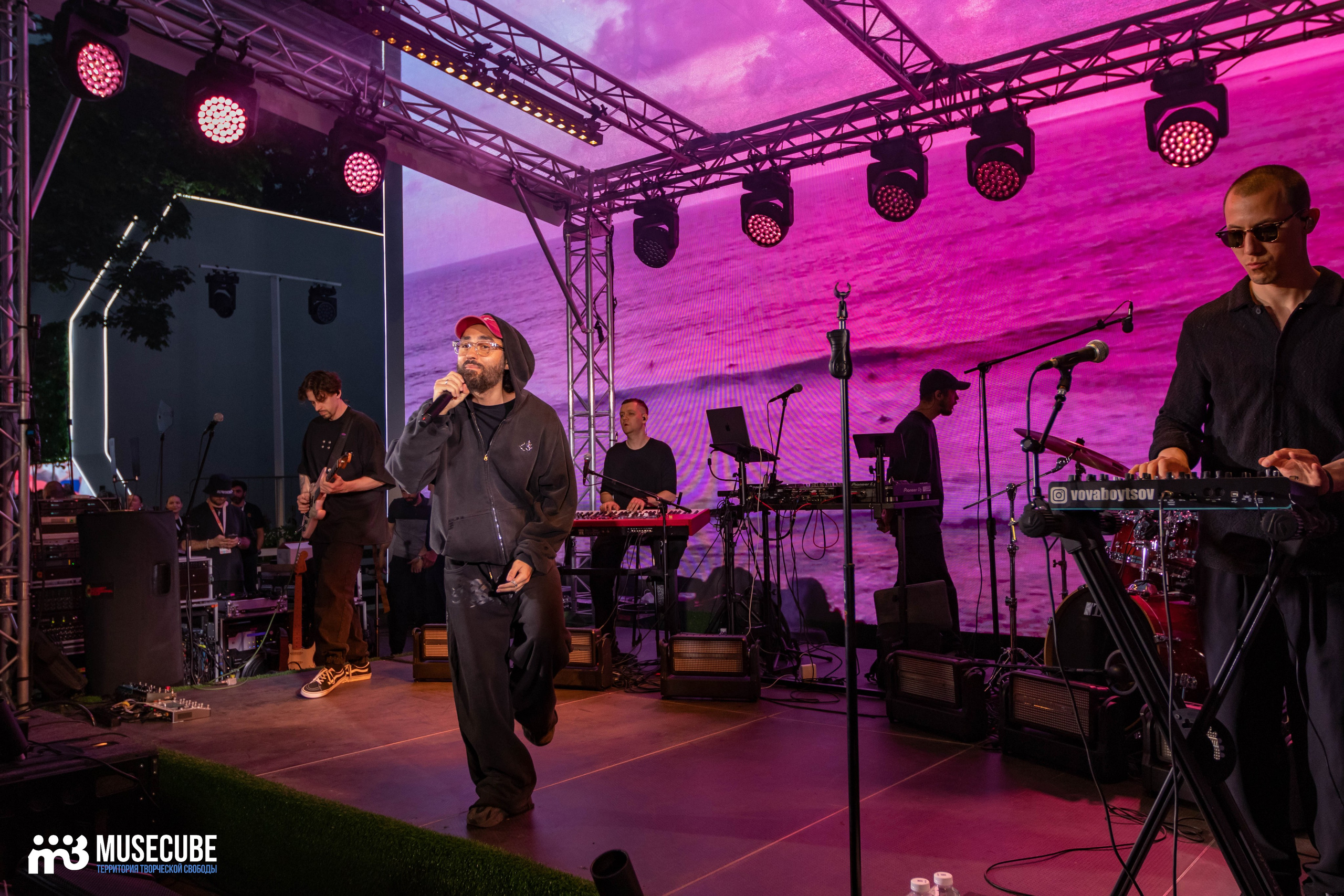 МОТ. Концертный фотограф