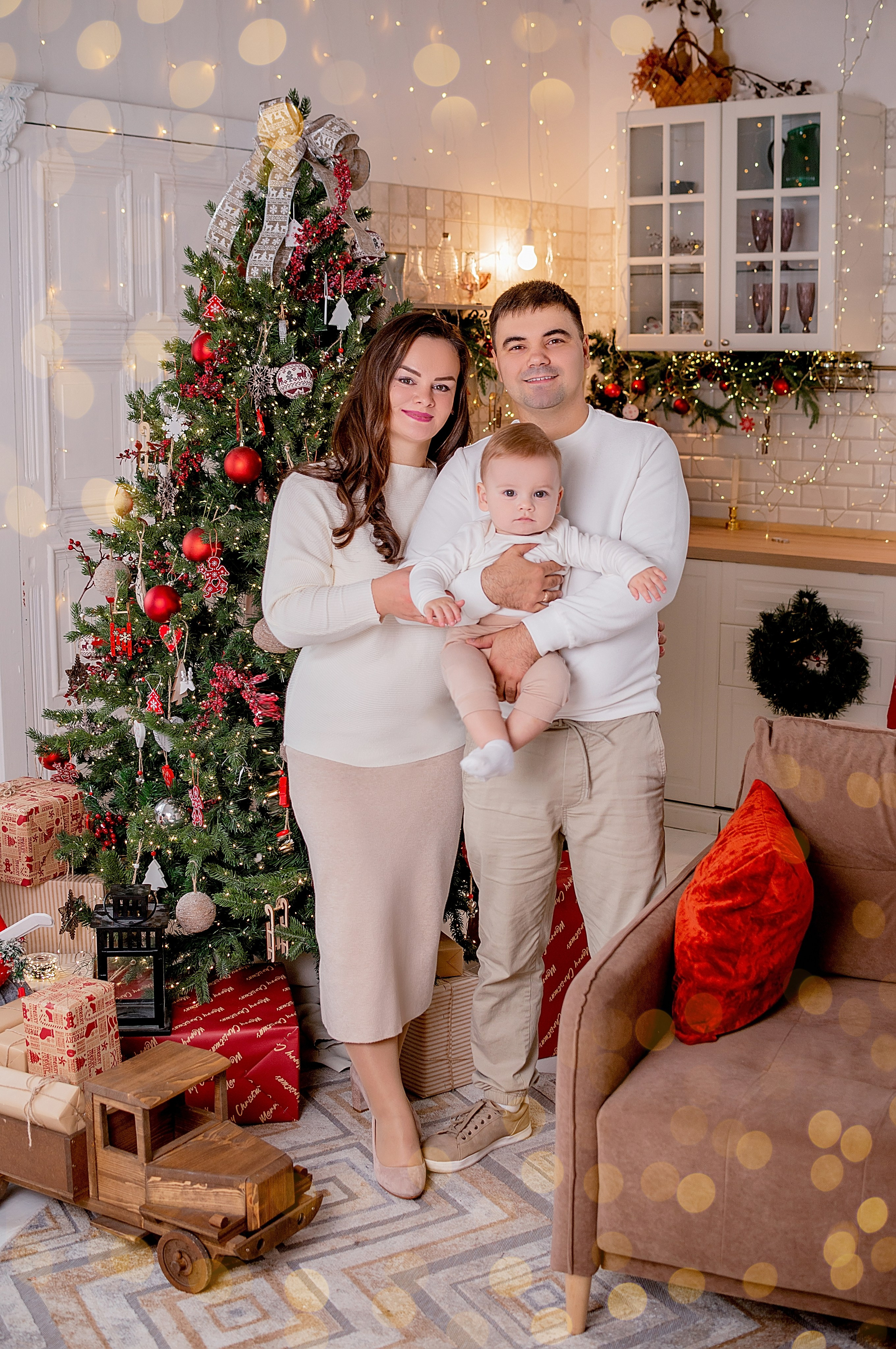 Новогодняя семейная фотосессия в Краснодаре 2023-2024. Фотограф новорожденных Краснодар Малышенко Надежда