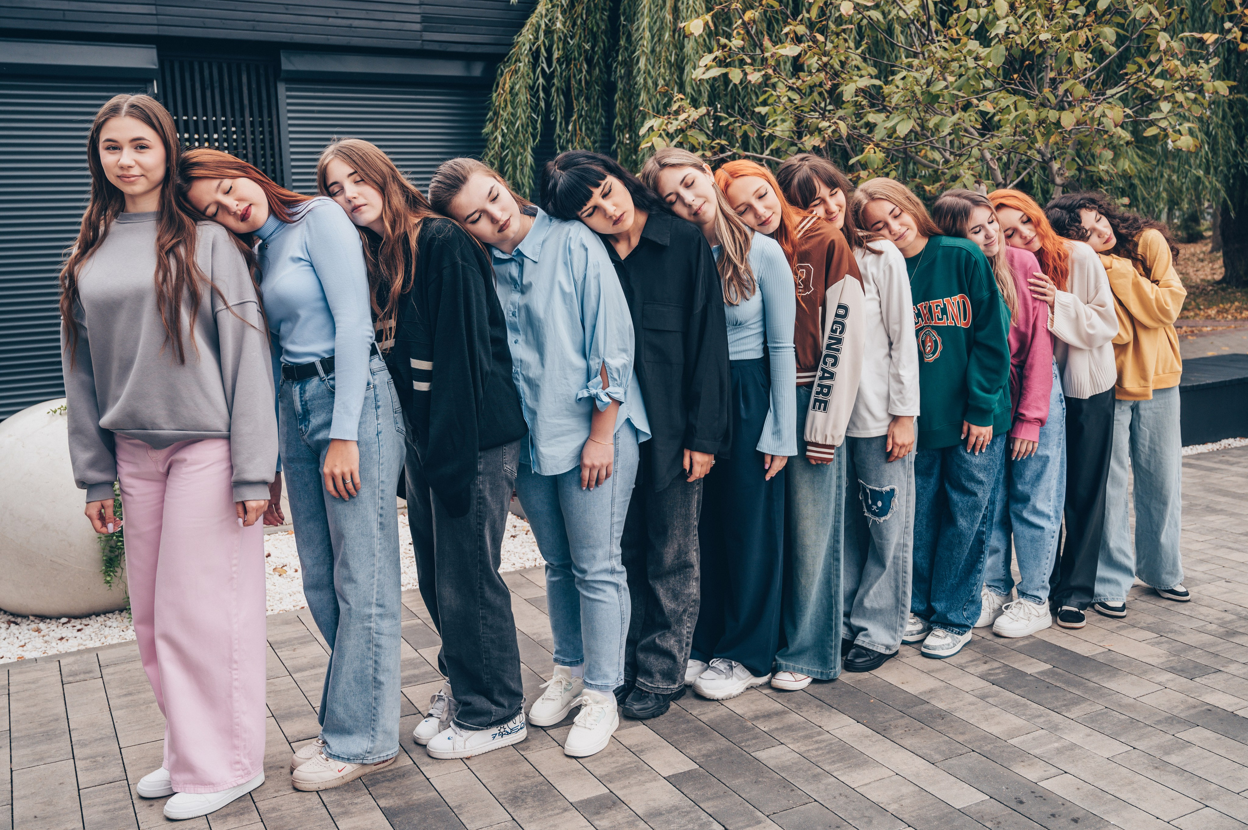 В парке. Выпускные альбомы и Школьный фотограф в Алексеевке, Бирюче, Красном