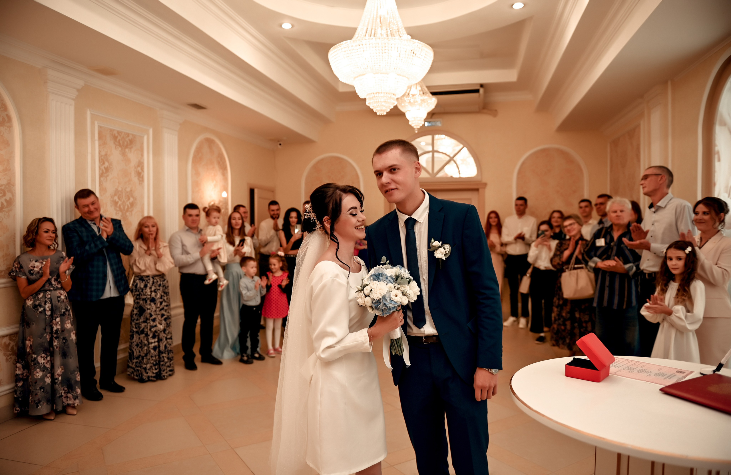 Небольшая часть фото со свадебной съемки Алексея и Даши. Свадебный, семейный, детский, контент фотограф в Омске Максим Ильин