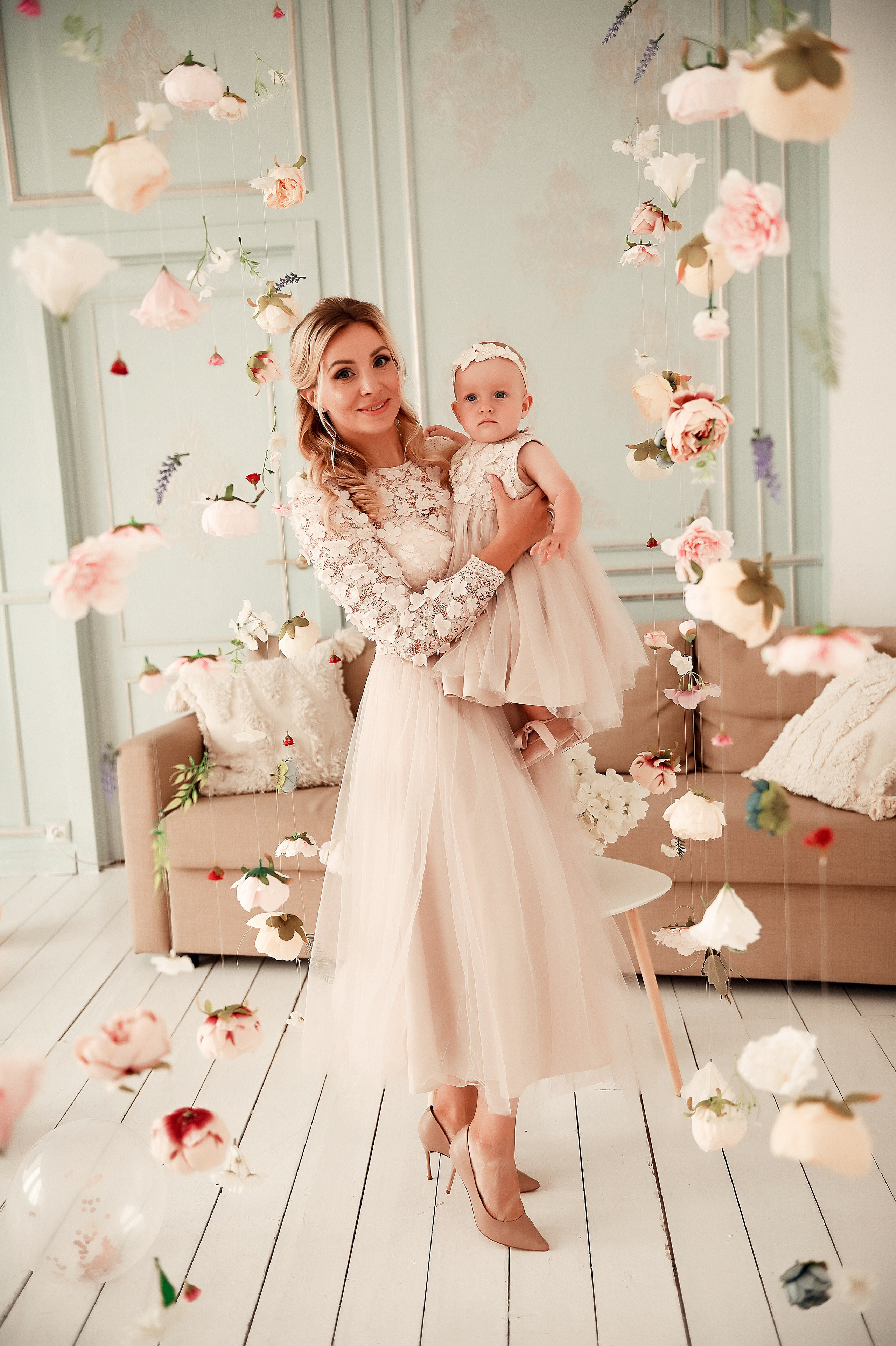 Студийные семейные, детские, индивидуальные фотосессии. Свадебный, семейный, детский, контент фотограф в Омске Максим Ильин