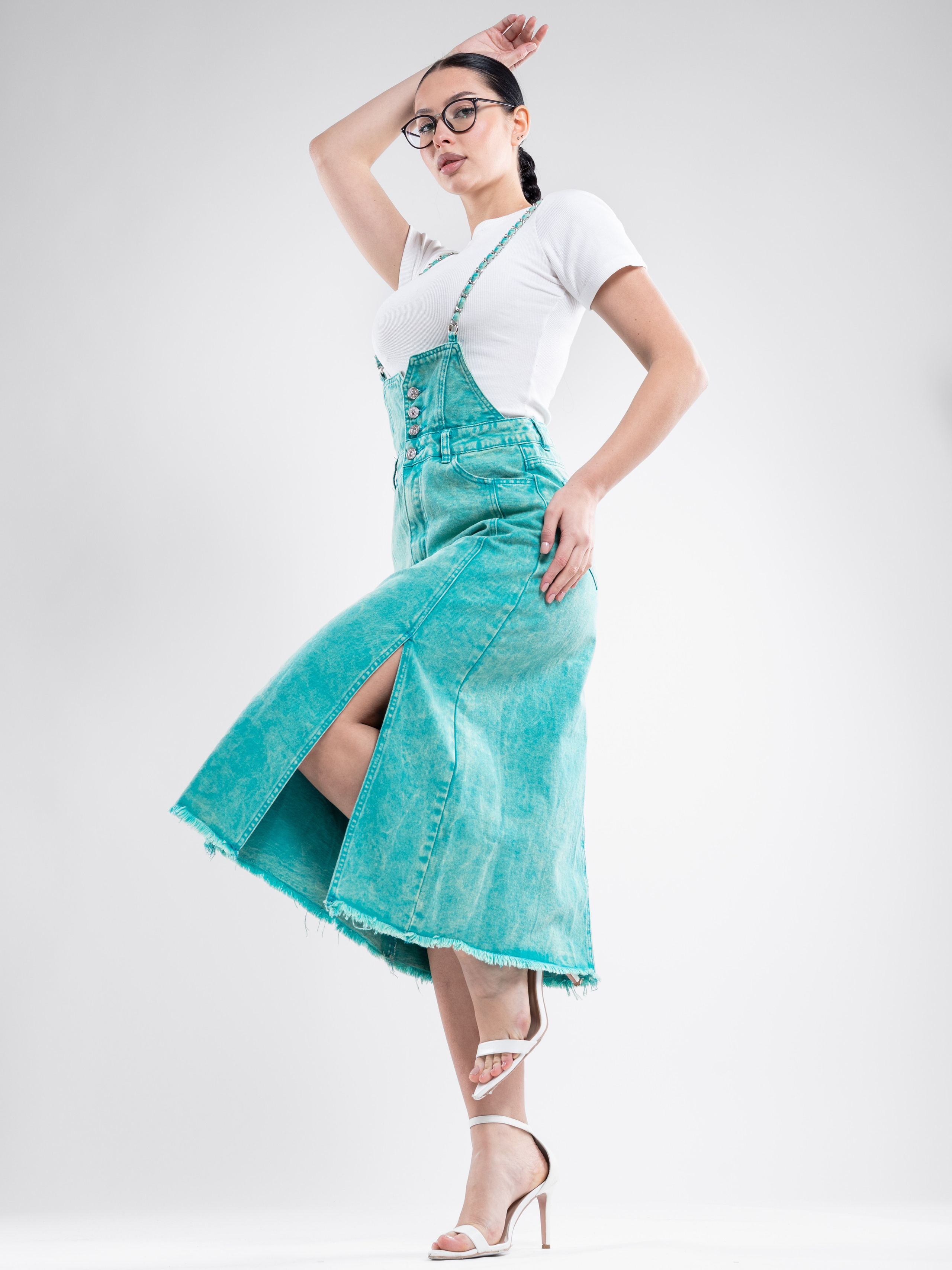 Платья и костюмы. Предметный фотограф, фото для маркетплейсов Пятигорск, КМВ