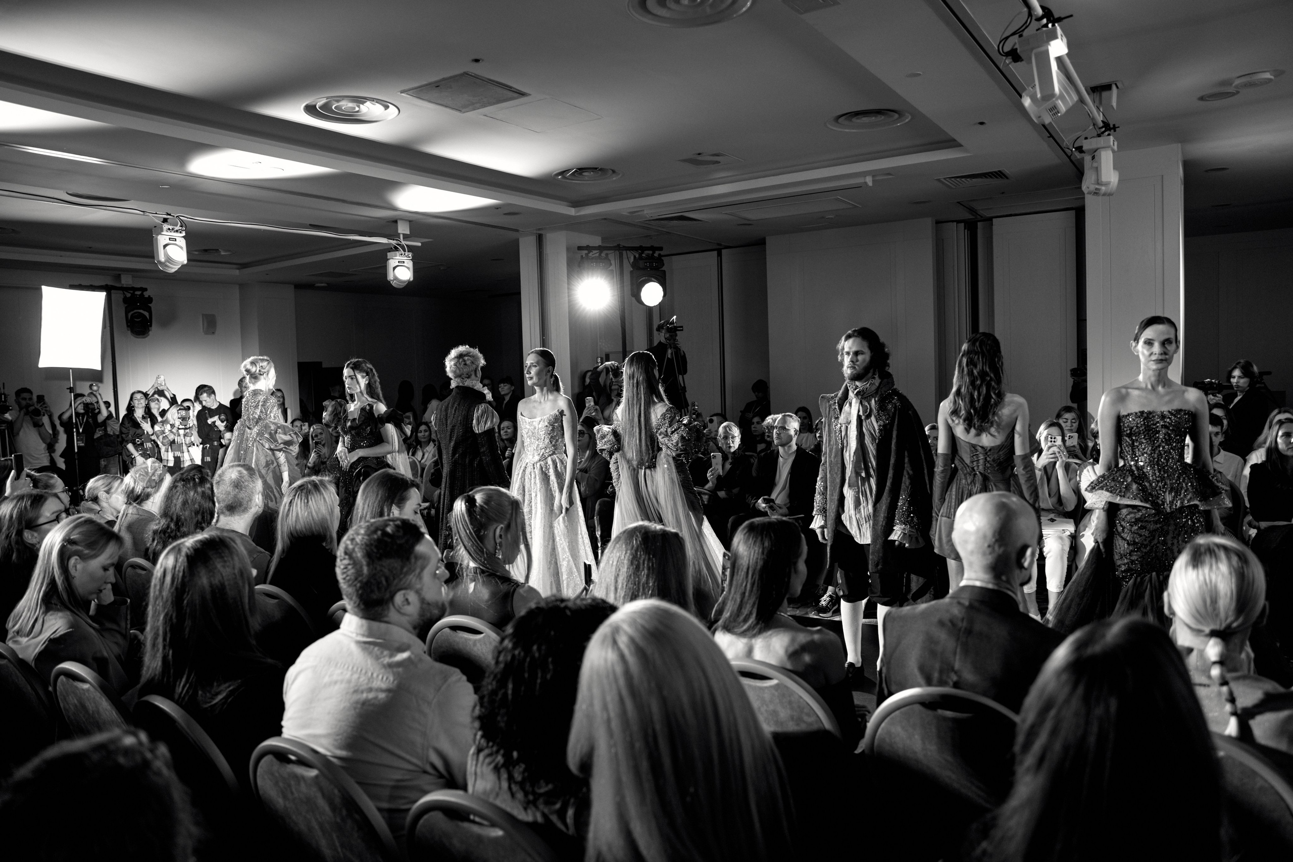 13 сезон недели моды в Ульяновске 8 — 9 ноября Тема: «Мода как спектакль». Свадебный и семейный фотограф в Ульяновске Орешина Елена