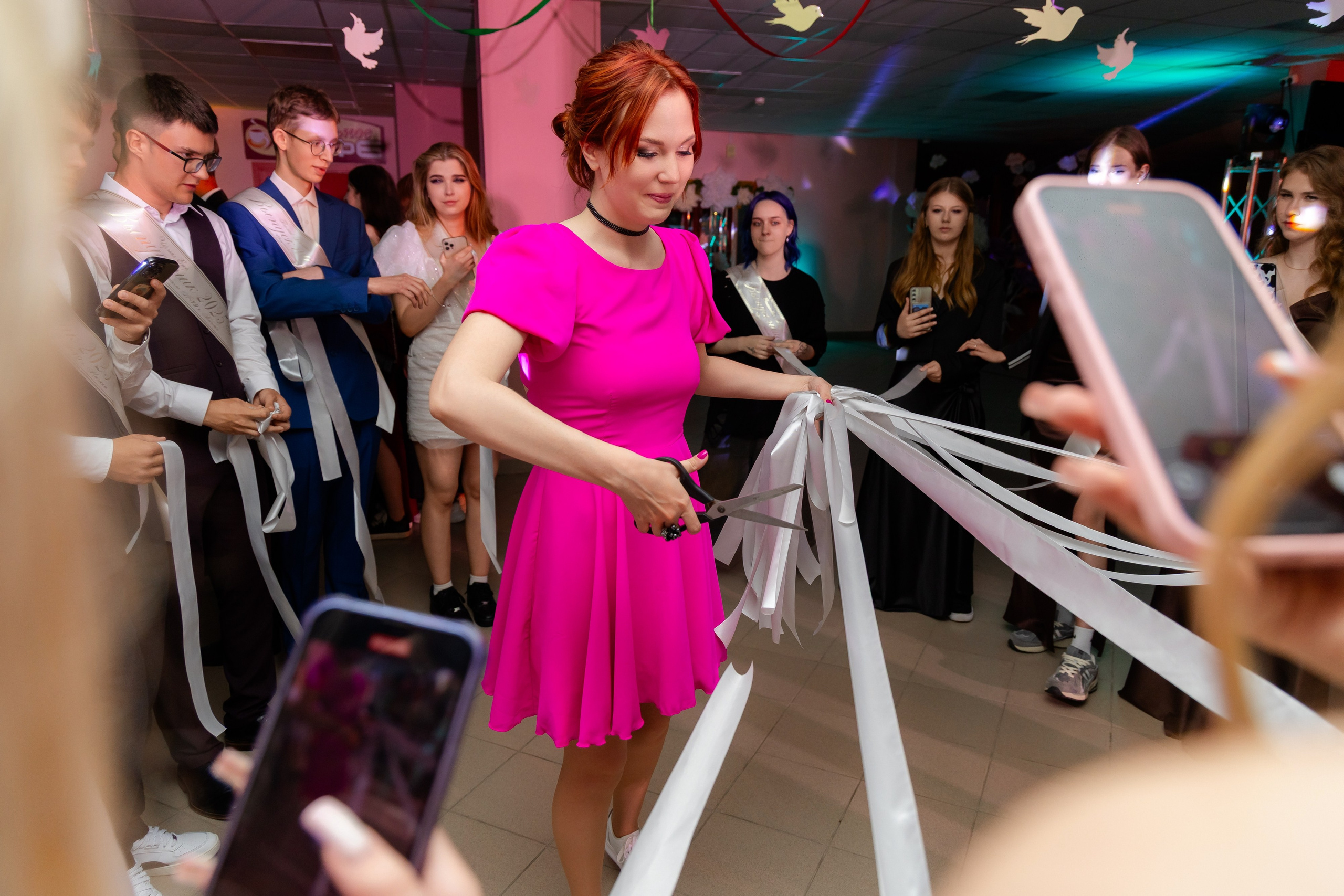 Школьный выпускной 2025 год в Минске, Беларуси. Свадебный фотограф в Минске/Беларуси Сергей Спиридонов