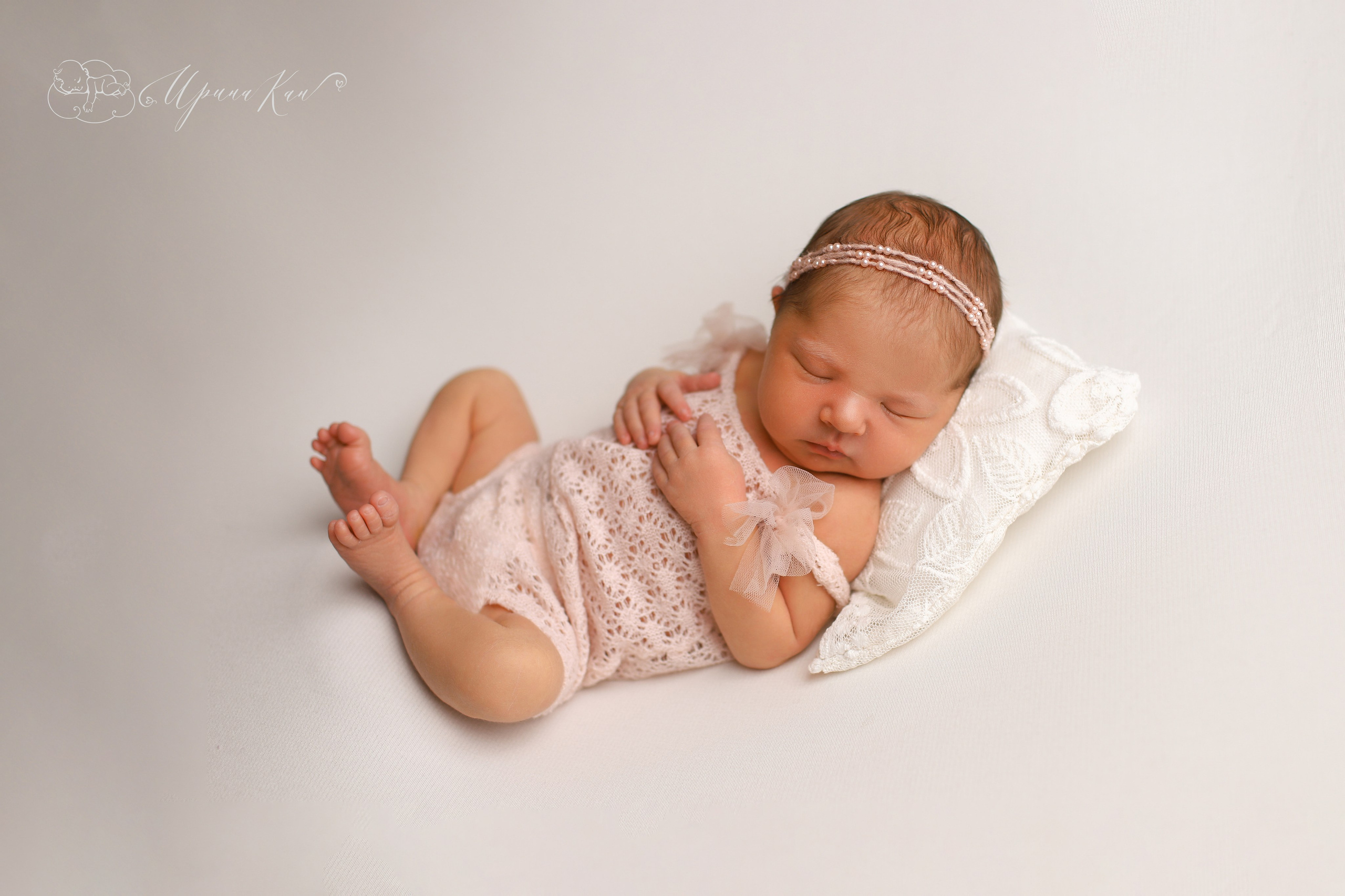 Новорожденная фотосессия для девочек. Ирина Кан Фотограф новорожденных в Екатеринбурге