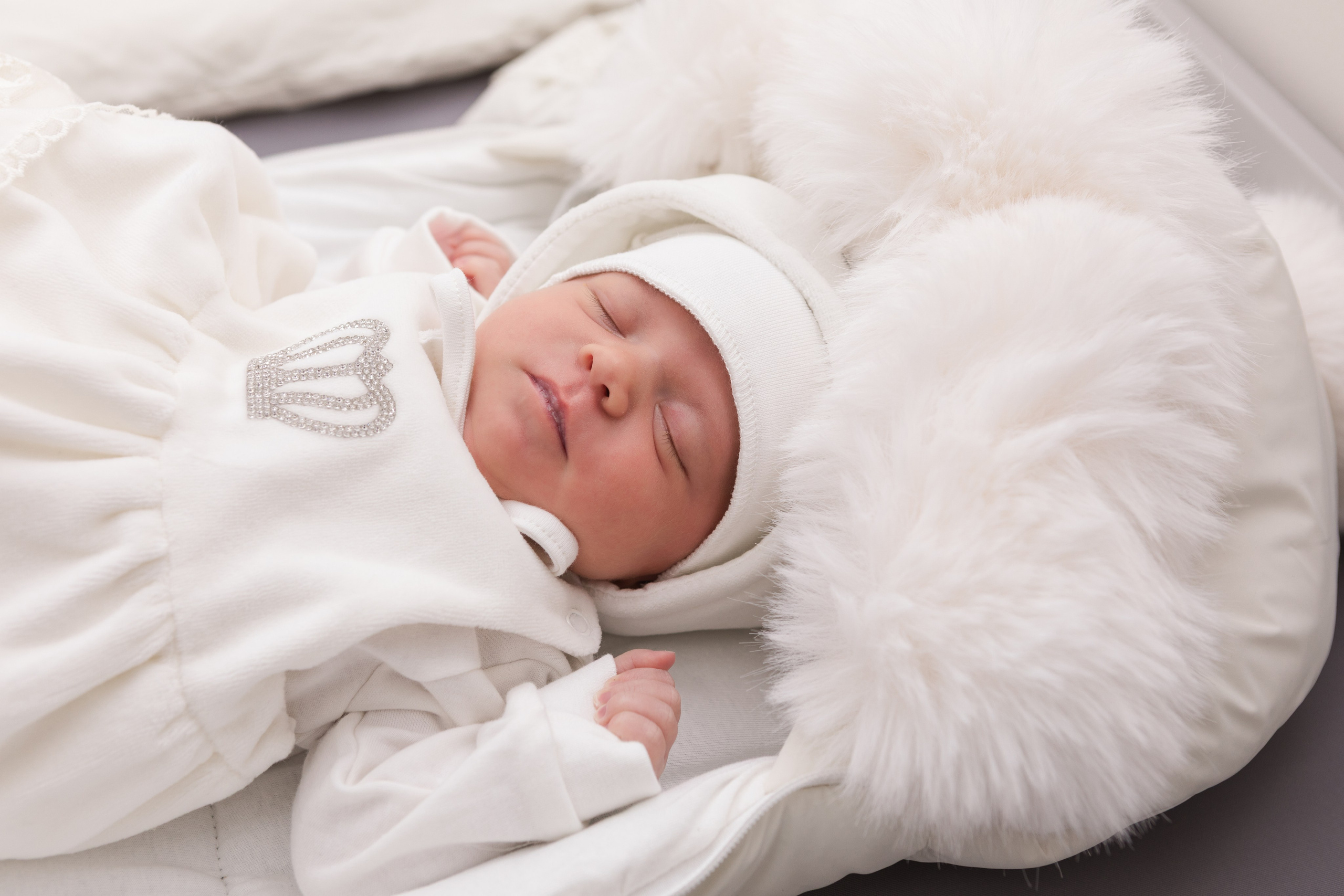 Долгожданная выписка. Фотослужба «Малютка» в Наро-Фоминском перинатальном центре — сохраняем главные мгновения семьи и создаём премиальные фотокниги