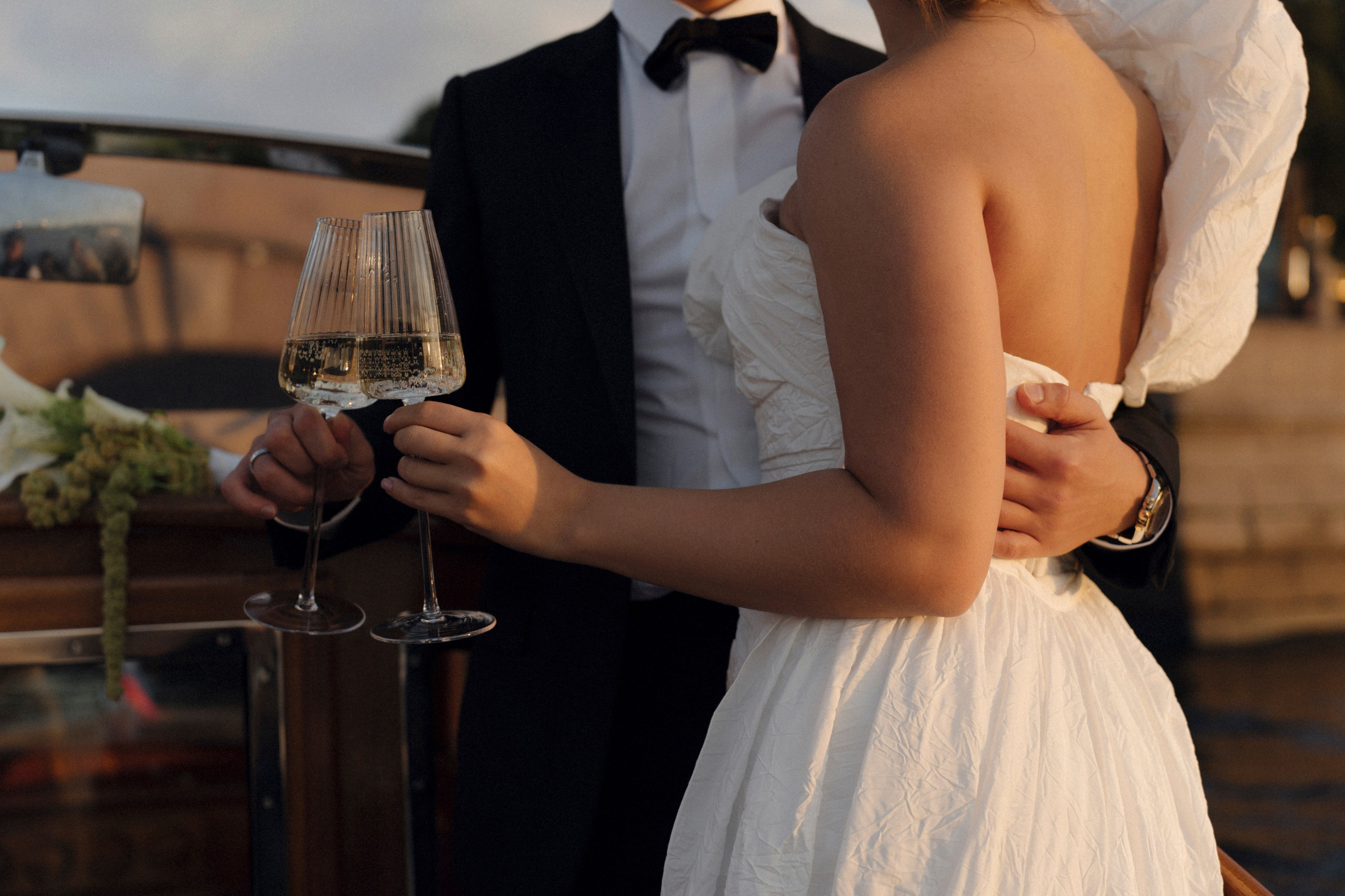 Настя и Лёша. Прогулка по Питеру. Катер. На цифру и плёнку. Свадебный фотограф Катерина Чулкова