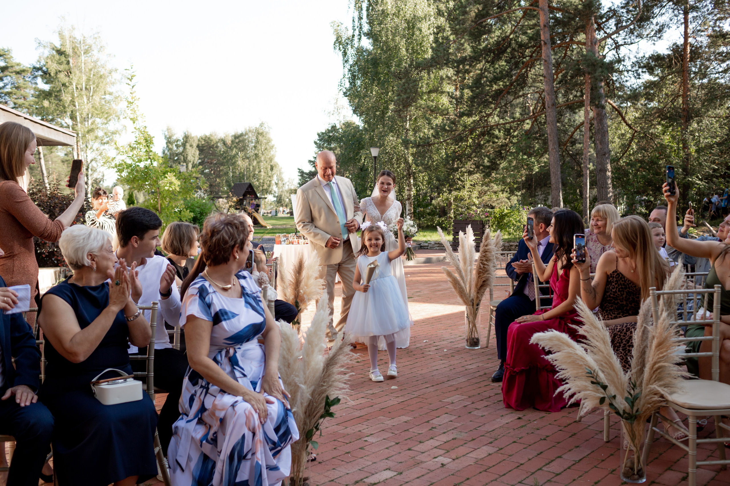 Свадебная фотопрогулка в Пушкине. Свадебный фотограф Кирилл Белый