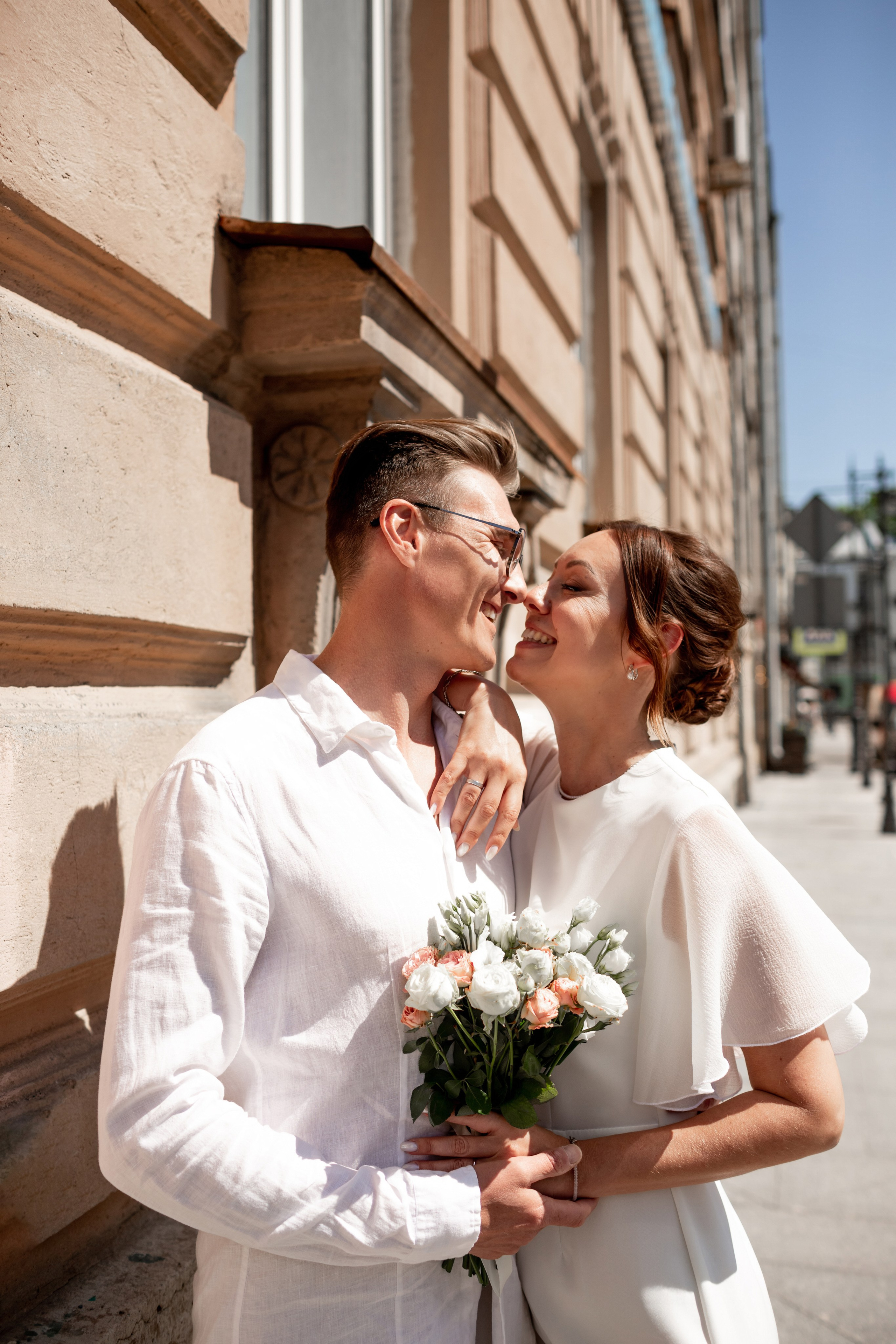 Свадебная фотопрогулка по улицам Петербурга. Свадебный фотограф Кирилл Белый