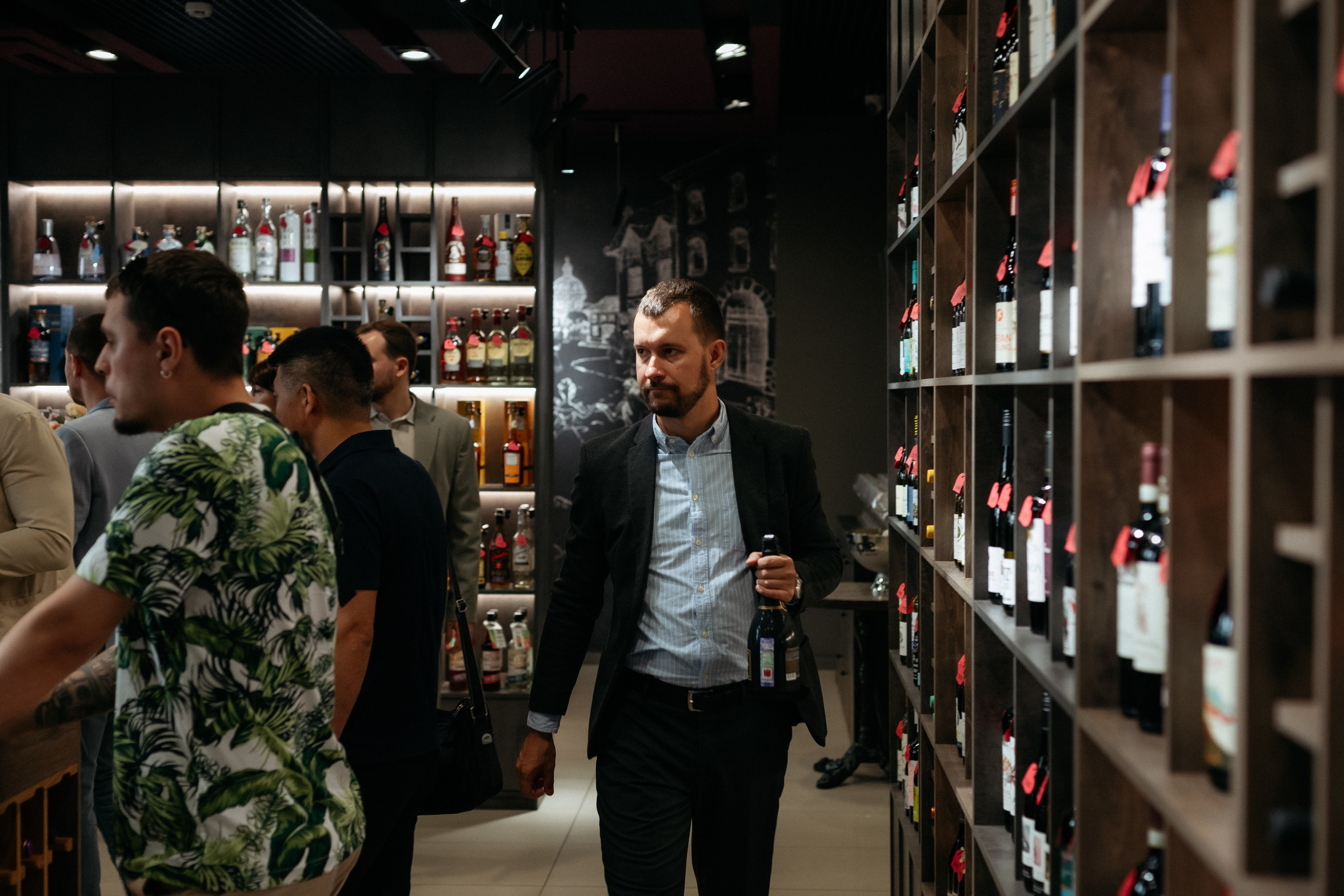 BY SIMPLE ВИНОТЕКА — ОТКРЫТИЕ. СВОИ. ФОТООТЧЕТЫ-СОБЫТИЯ-МЕСТА