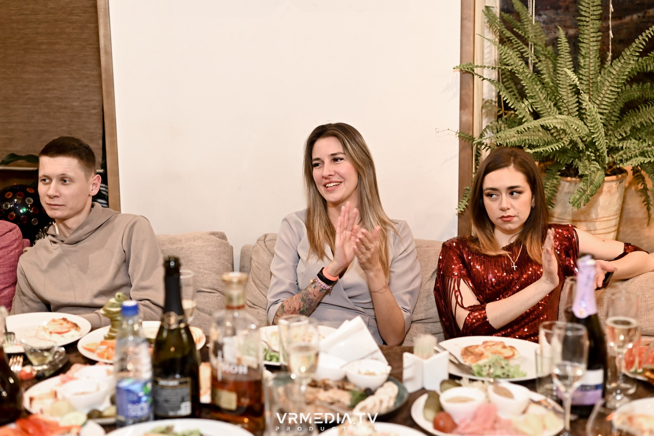 Новогодний вечер в кафе «кАмпот»
