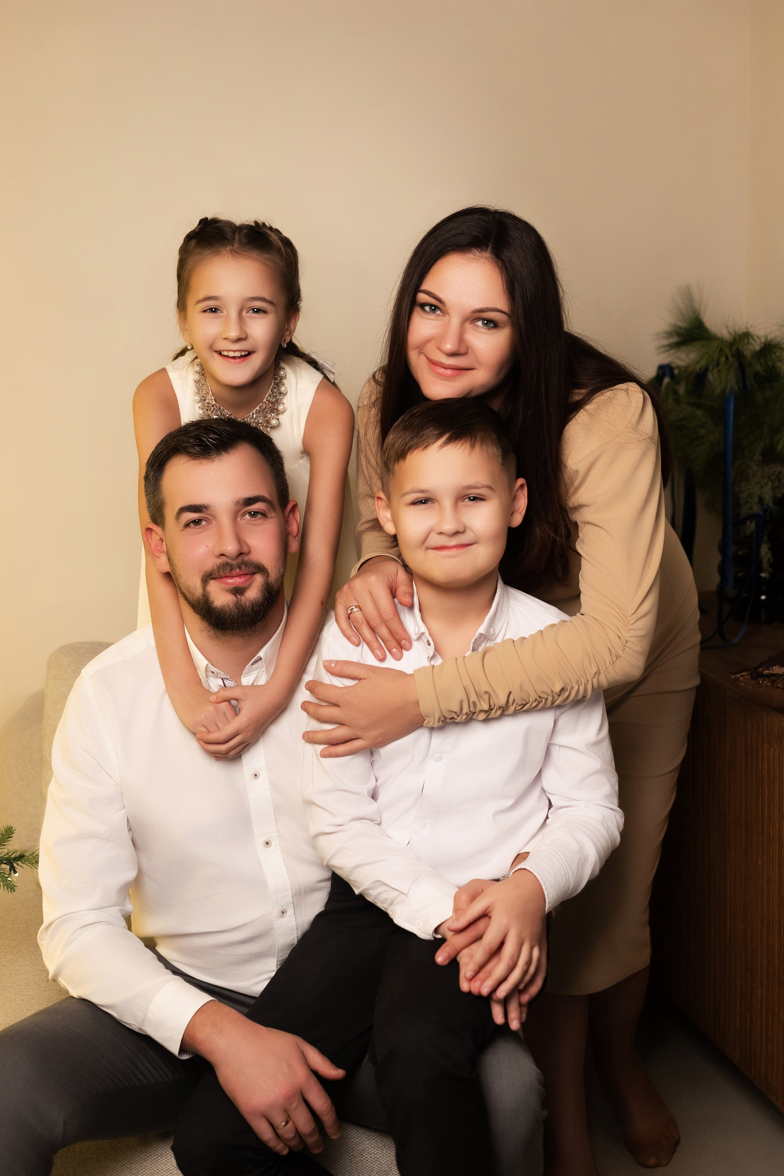 Ирина, Юрий, Влад и Милана. Фотограф ВИКА МЕДУЗА