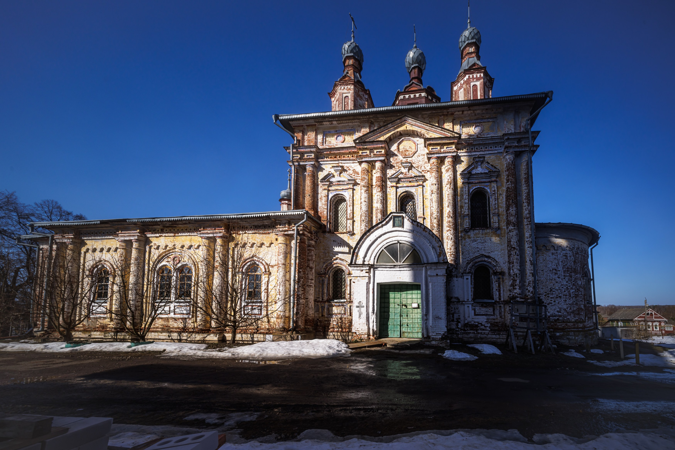 Архитектура — экстремальный угол съемки. Владимир Петухов — фотограф в г. Кинешма. Оператор FPV