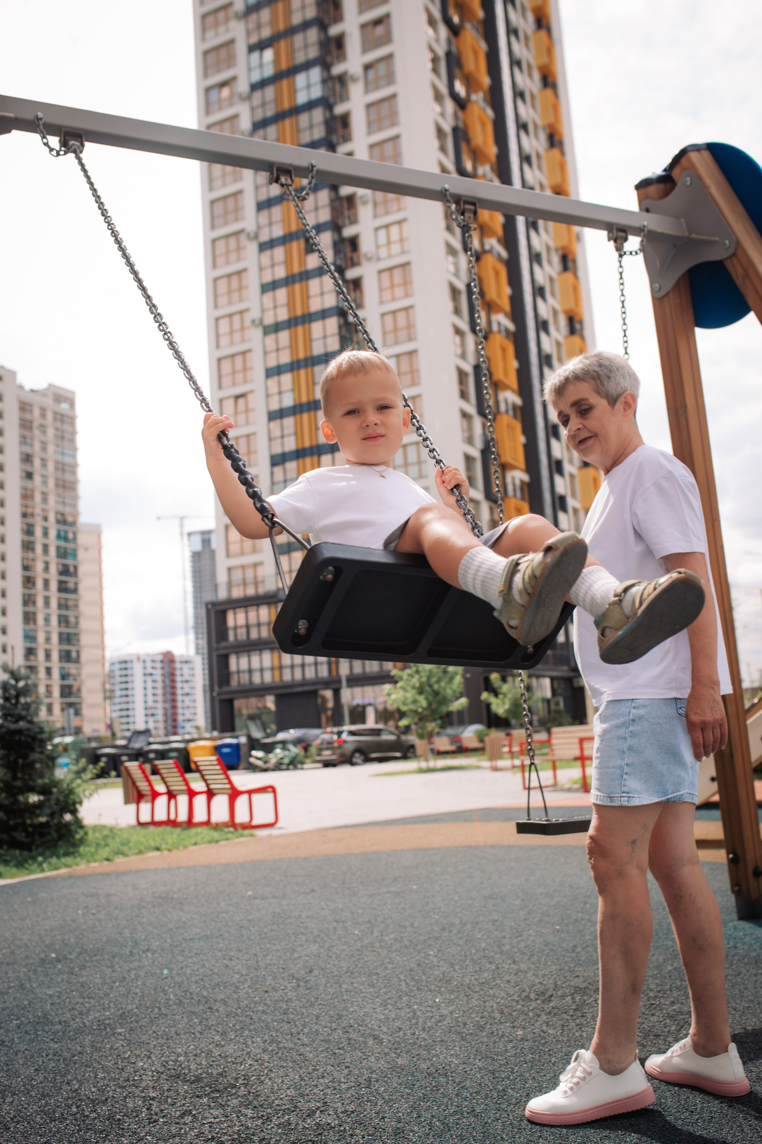 Семейная прогулка