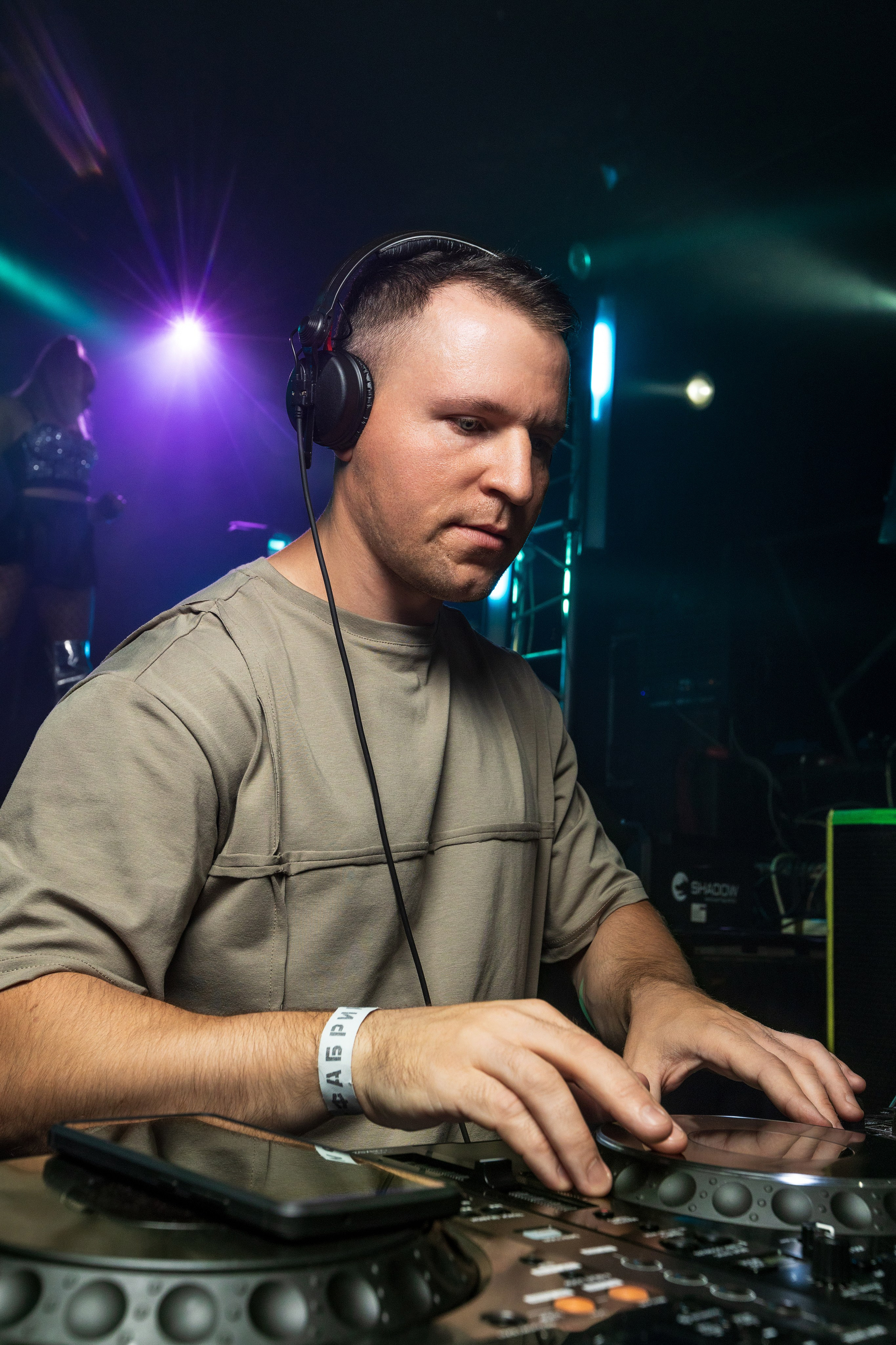 System Reality: Glow! в клубе Фабрика, Екатеринбург. Репортажный фотограф Екатеринбург | Яркий, качественный репортаж | Концерты, клубы, репортаж, праздники, корпоративы