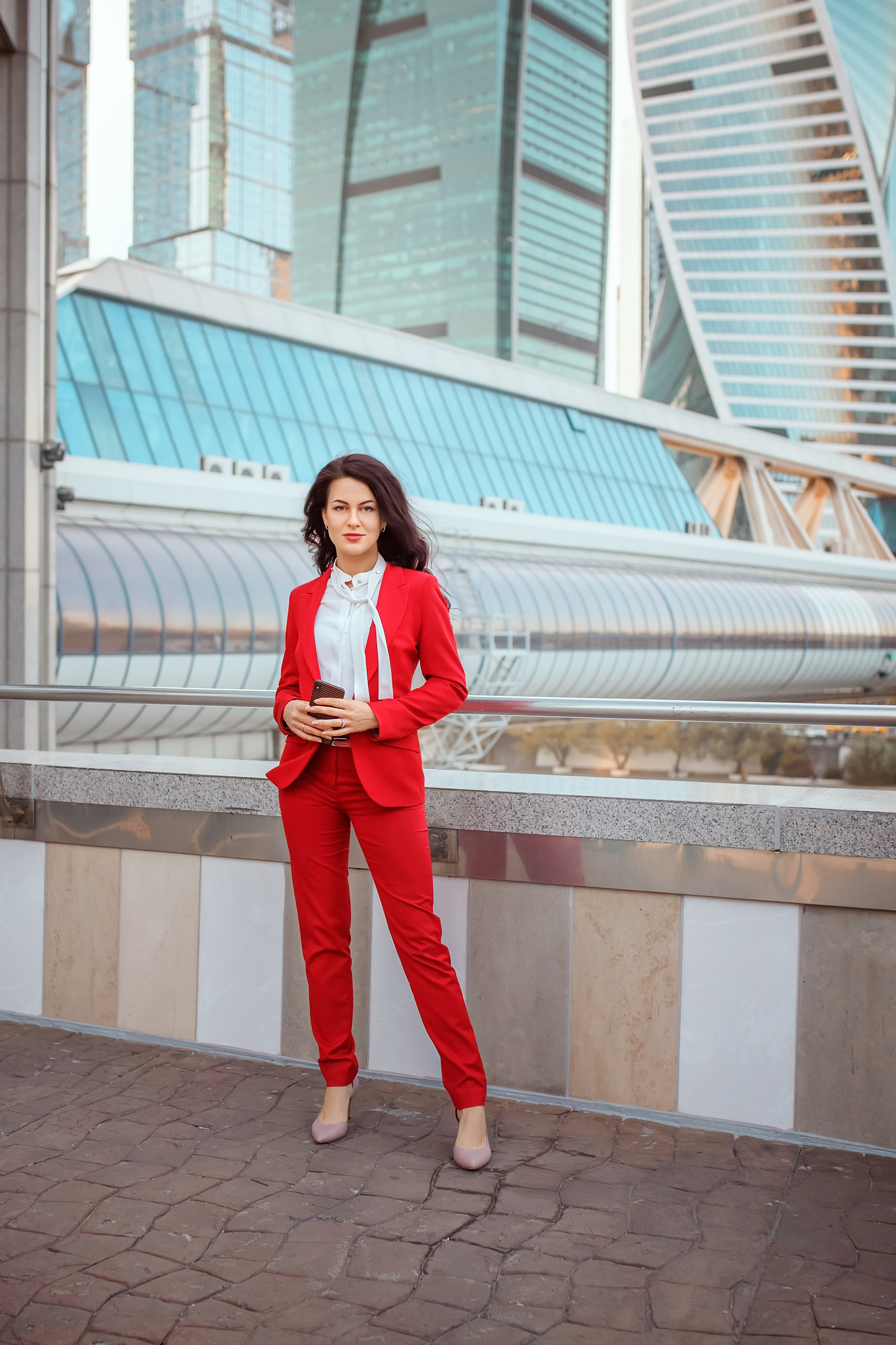 Бизнес-фотосессия в Москве: Идеальные портреты для резюме и карьерного. Профессиональный фотограф в Москве. Елена Шуваева