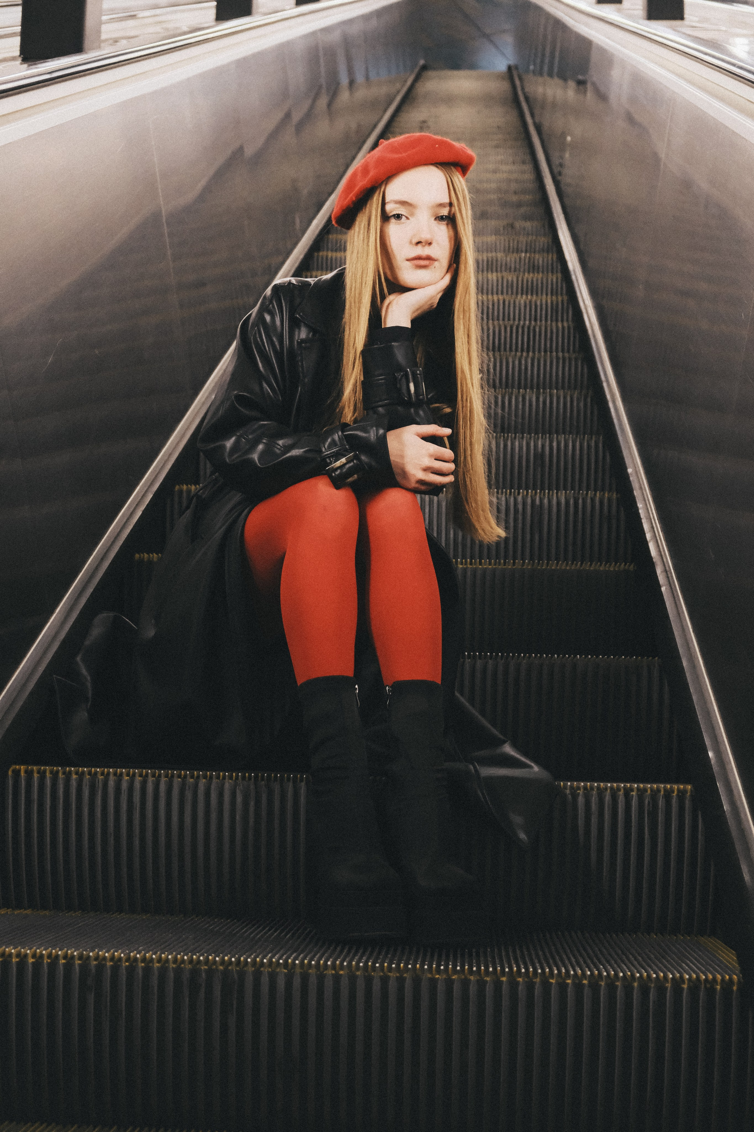 В метро. Главная