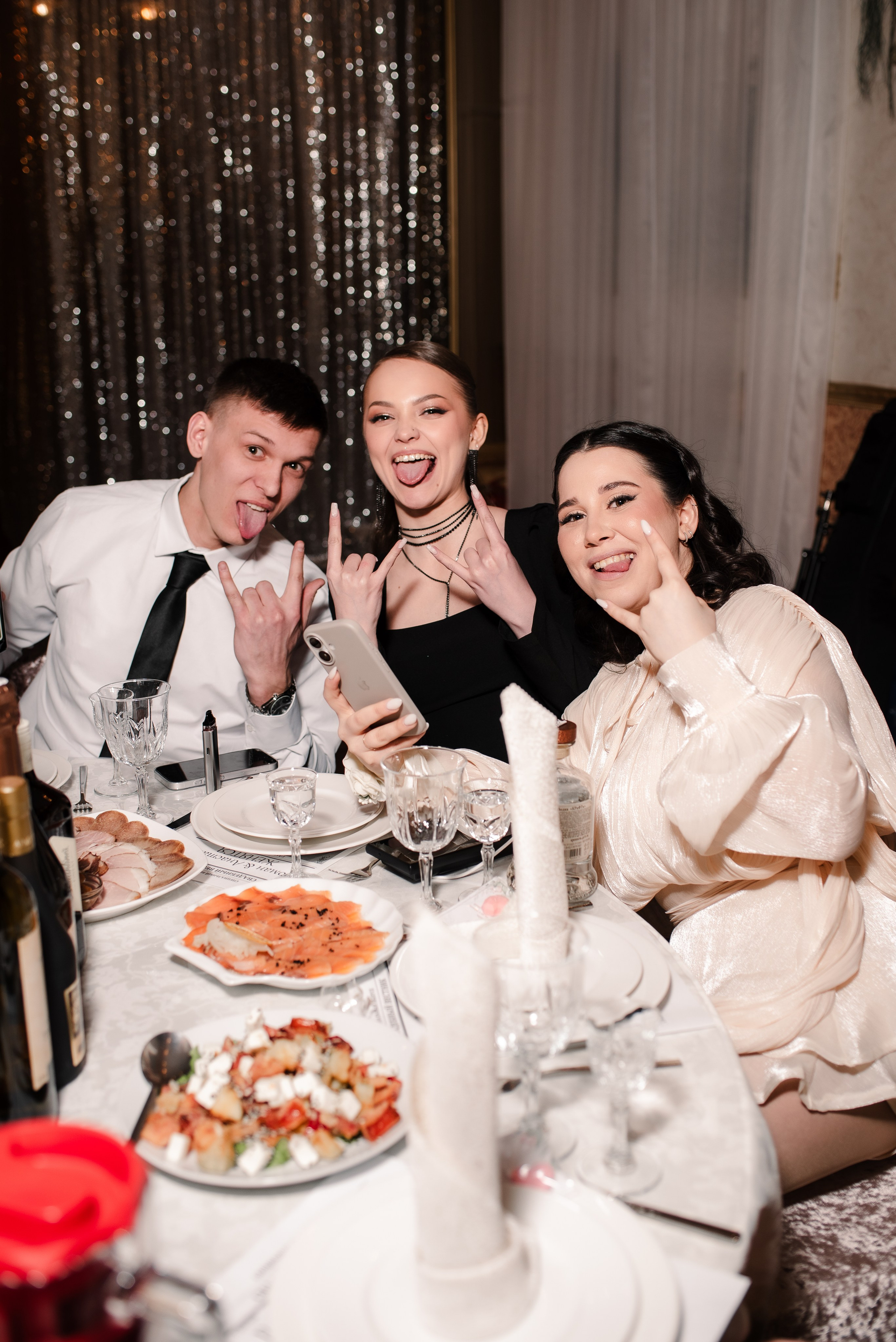 Роман и Анастасия. КУЛАГИНА АДЕЛЬ — ФОТОГРАФ — МИРНЫЙ — ЯКУТИЯ