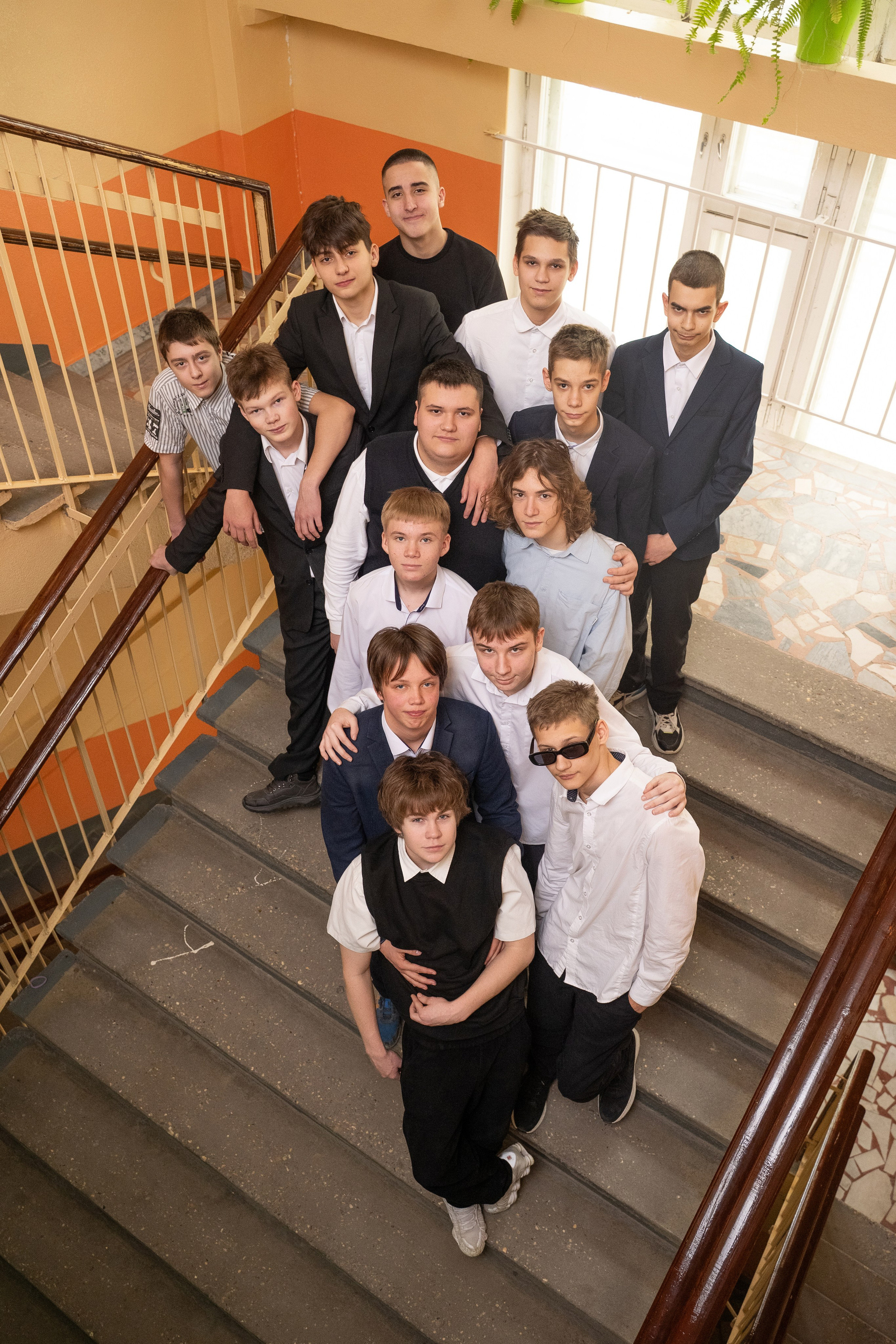 ВЫПУСКНИКИ 9 КЛАСС. МАРГАРИТА КУДРЯШОВА СВАДЕБНЫЙ И СЕМЕЙНЫЙ ФОТОГРАФ ТВЕРЬ МОСКВА