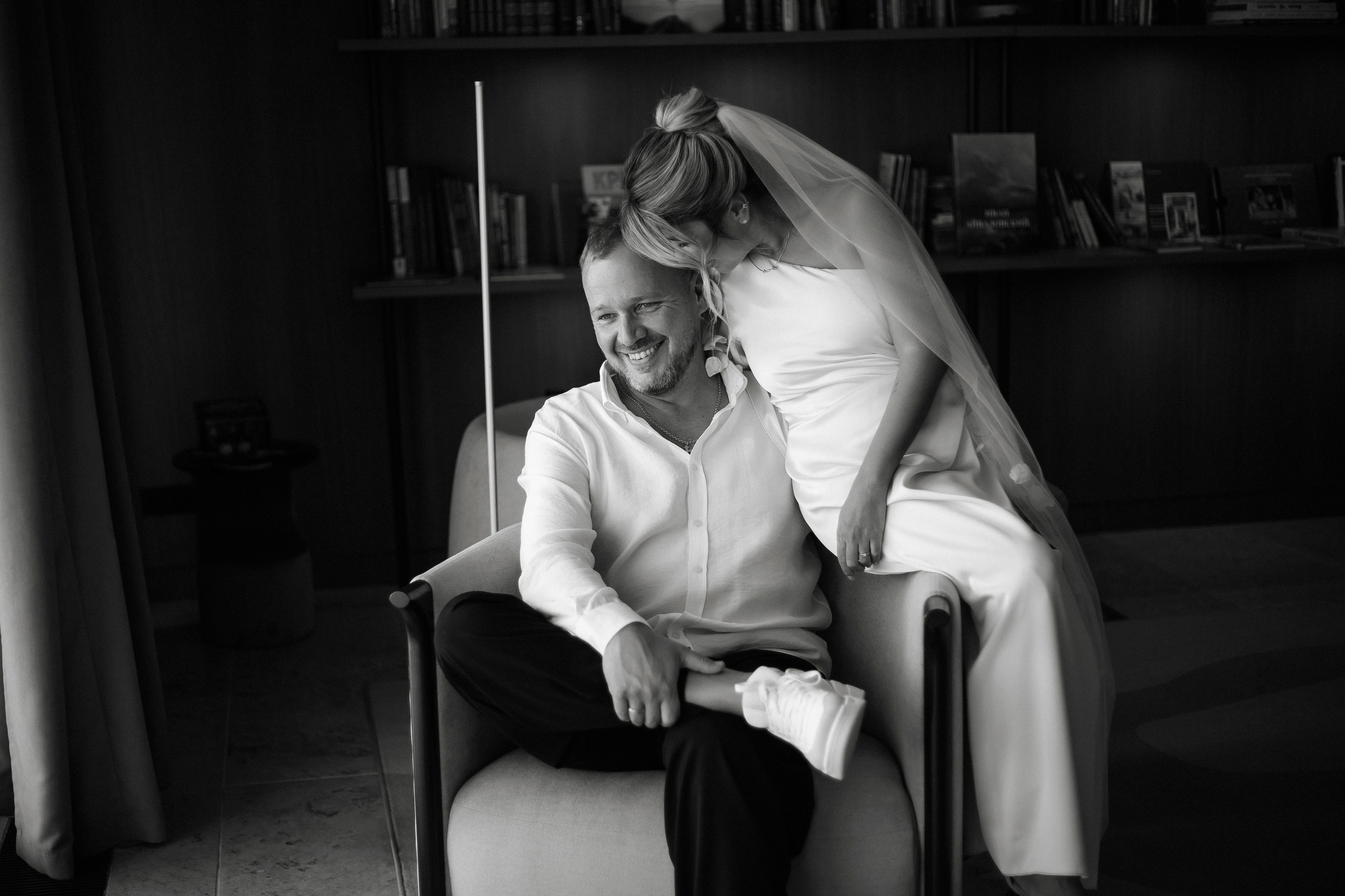 Александр и Гузель. Свадьба для двоих. Винодельня AYA. Фотограф Анна Лейман. Севастополь