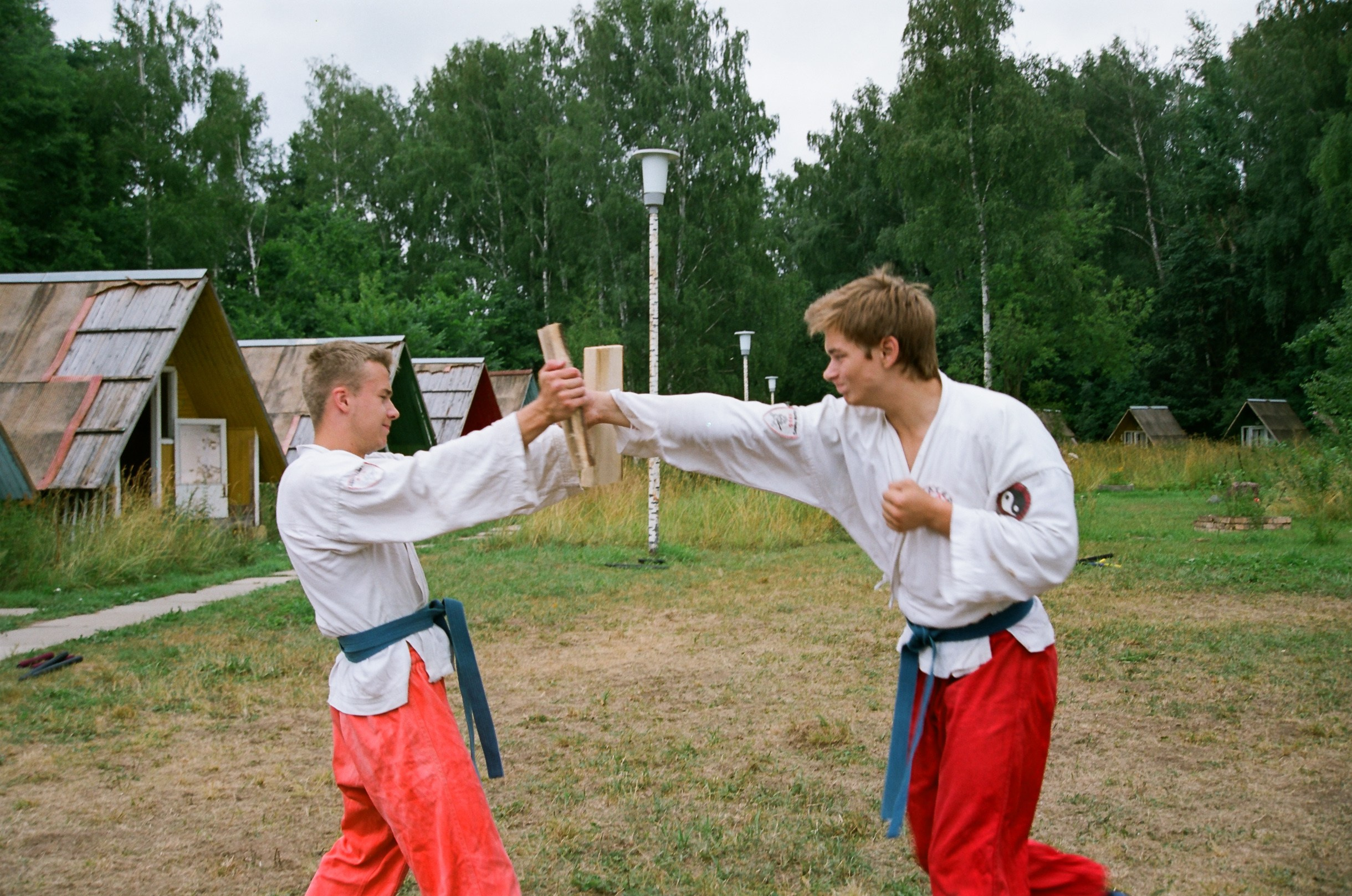 Фотографии Летние сборы ШБИ МОН 2003 г. Школа Боевых Искусств «МОН»