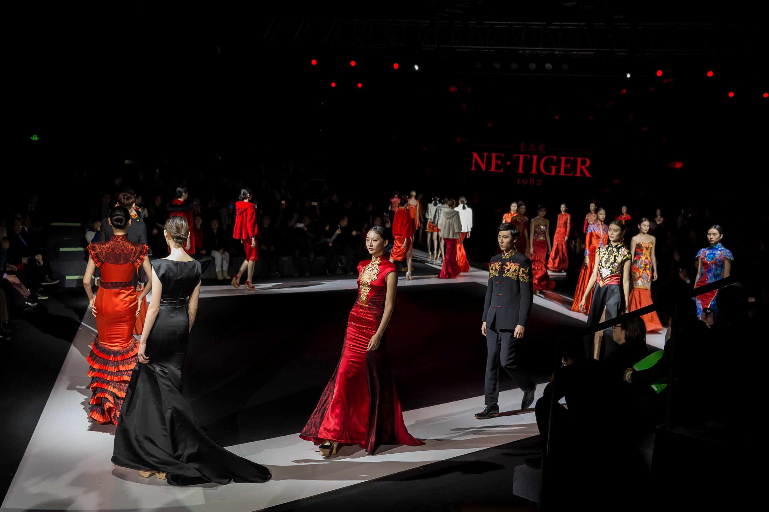 Ne-Tiger. Harbin Fashion Week. 2017. Дима Бабушкин. Фотограф. Подиум. Репортаж. Творчество. Дорого