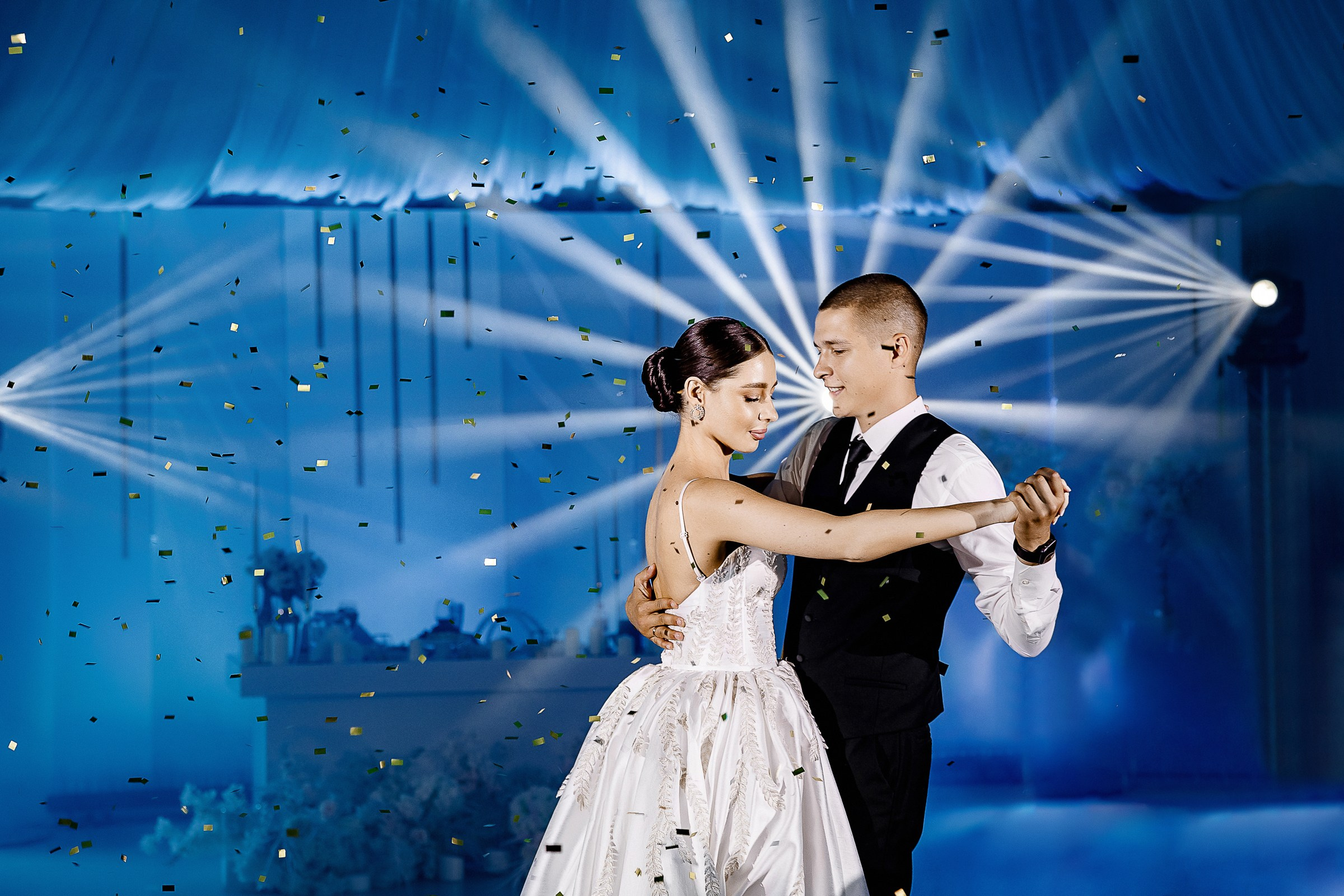 Свадебная фотография в Петербурге. VERSLIBRE | Свадебный и репортажный фотограф в Санкт-Петербурге