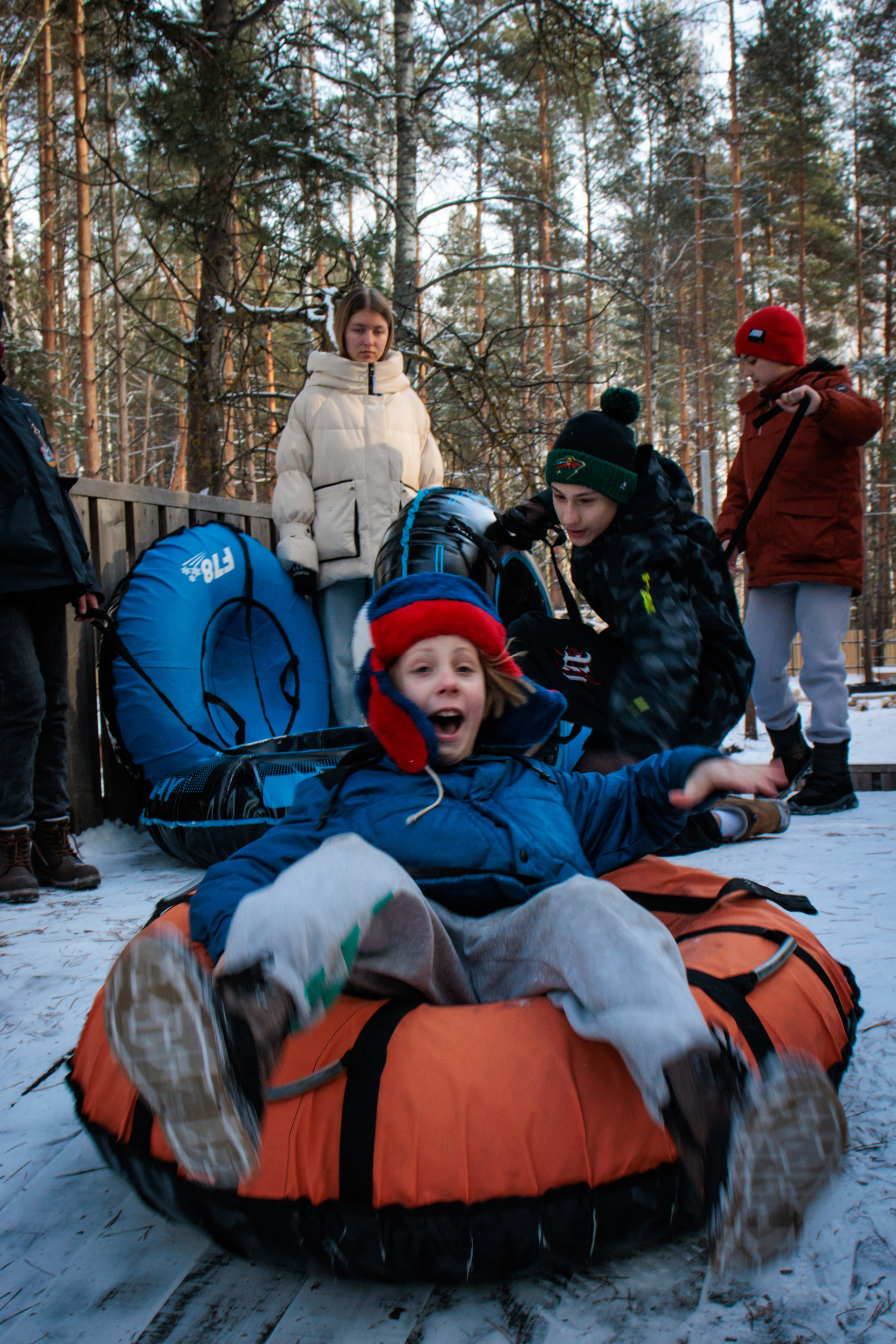 Репортаж / детский лагерь. Фотограф на трекинг и восхождение Эльбрус, Приэльбрусье. Елизавета Бобок