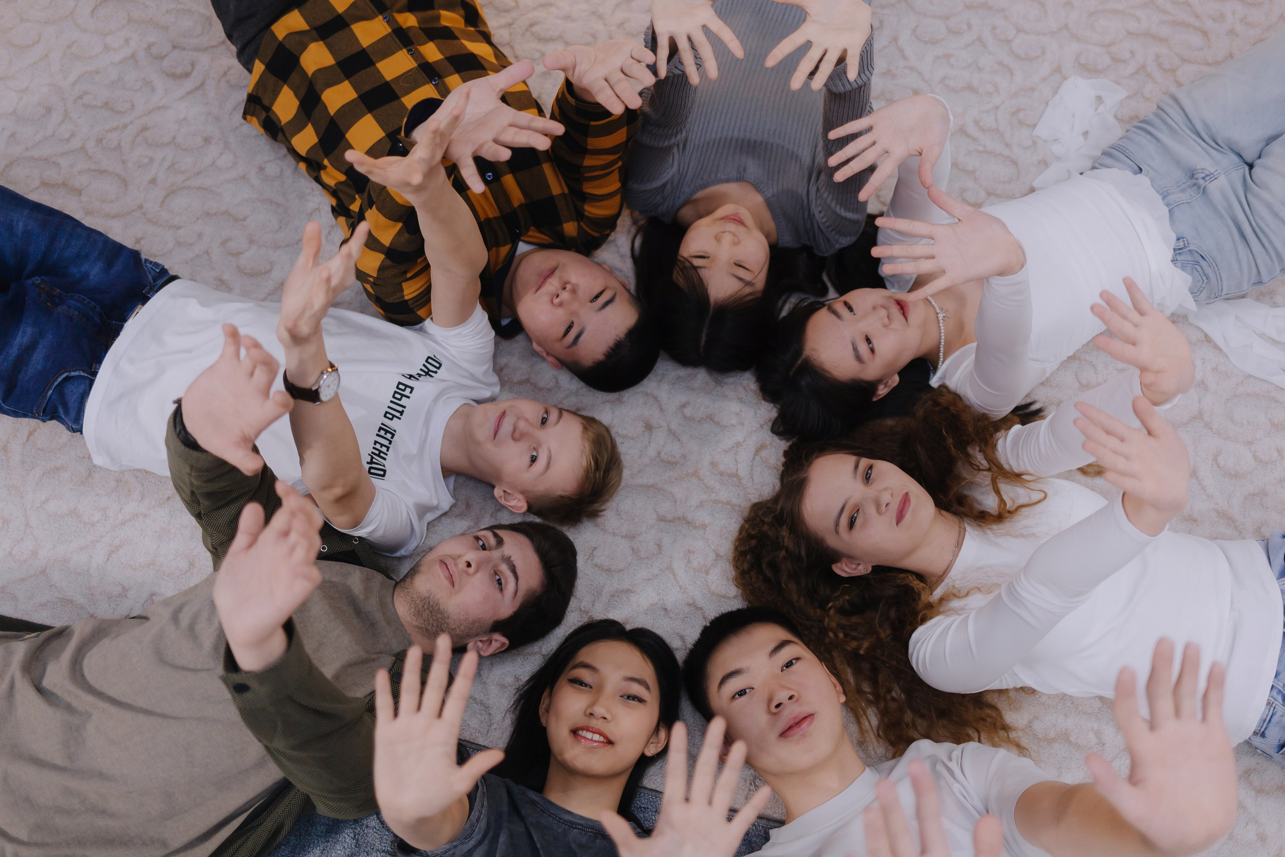 Школьники в студии. Фотограф Бурятия. Печать фотокниг