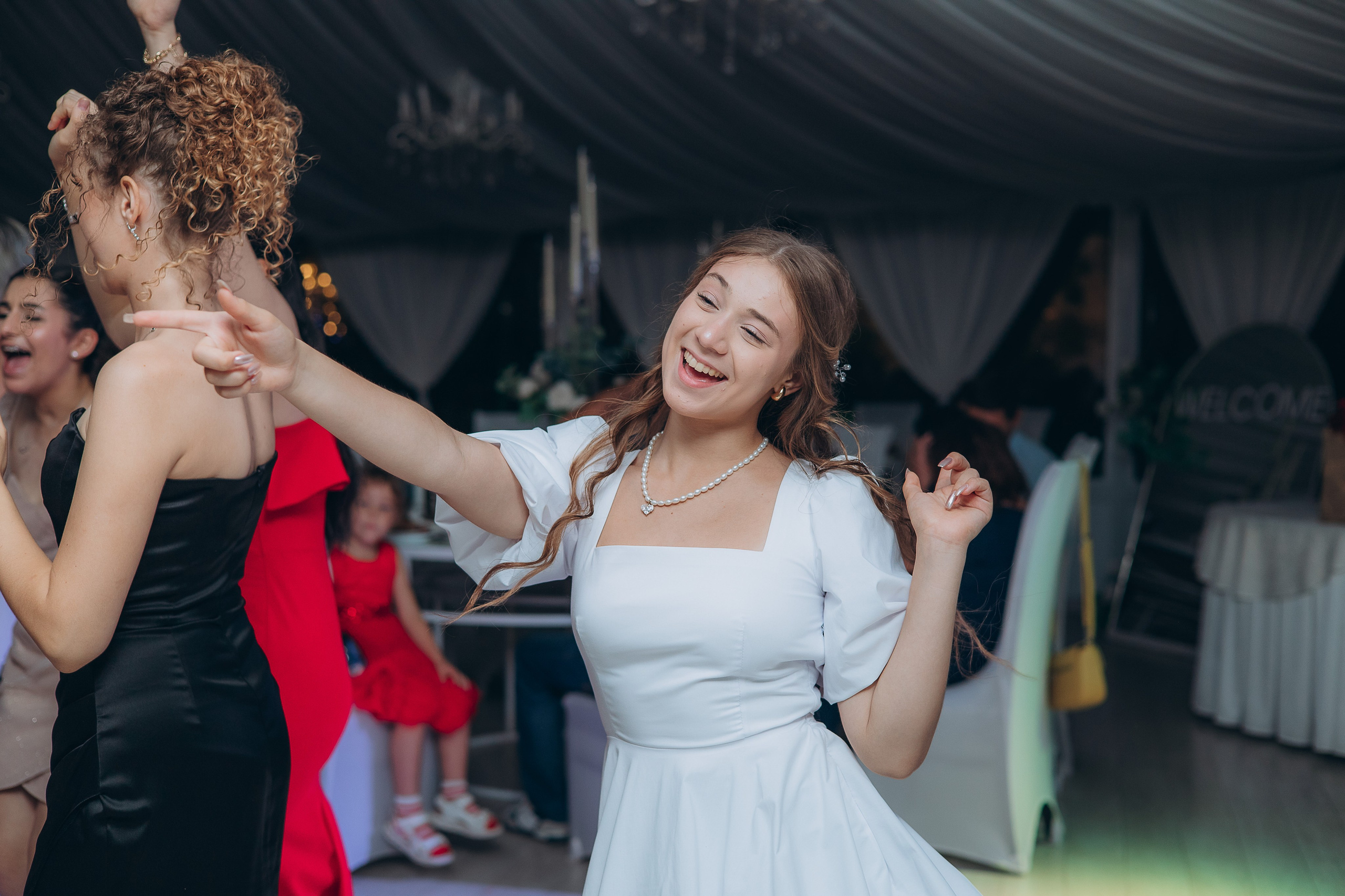 Выпускной 9-11классы. Выпускные книги Анапа Новороссийск Краснодар