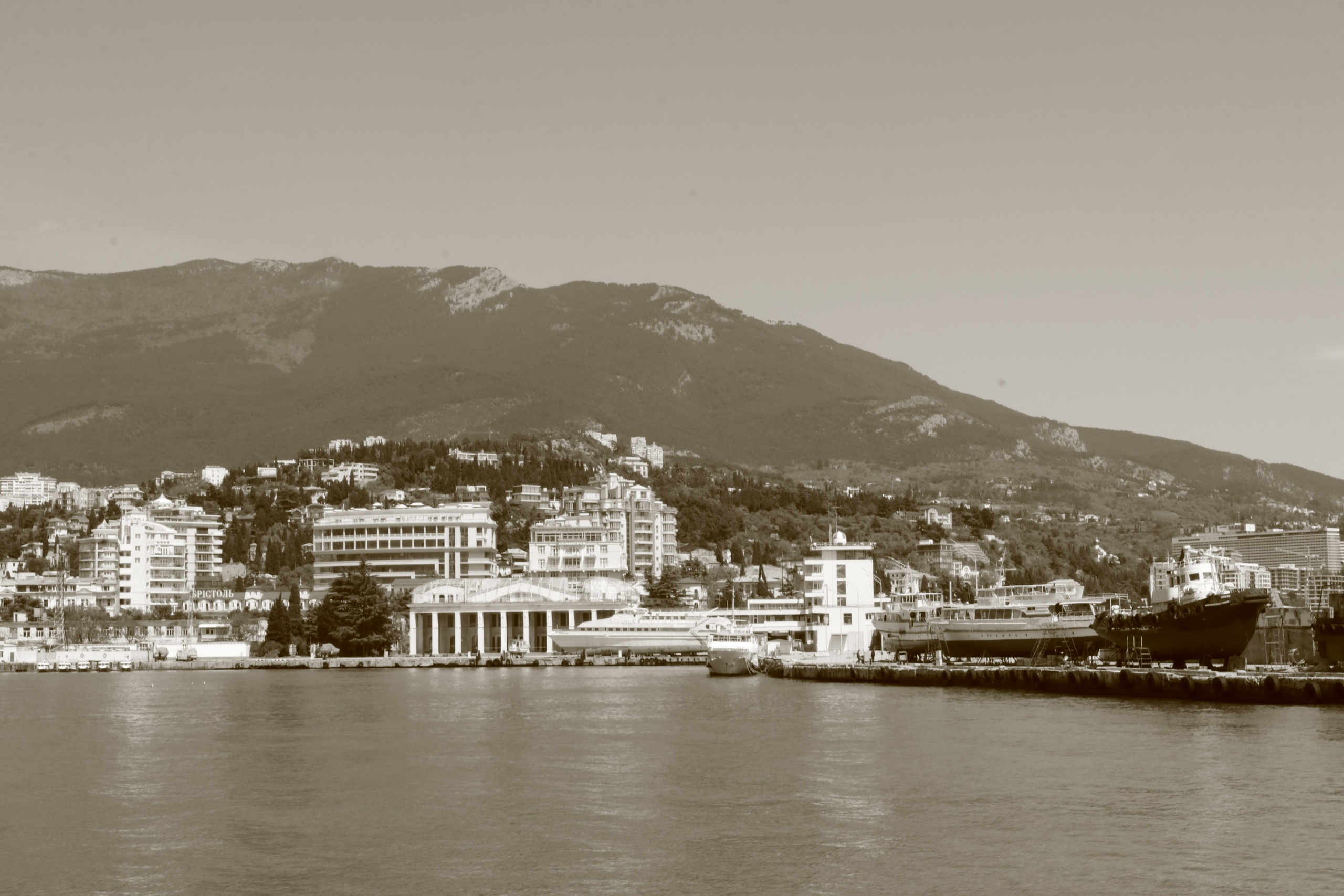 Крым. ЮБК (Севастополь, Кастрополь, Ялта). Май 2023. Путешественник-фотограф из Санкт-Петербурга Татьяна Свистулина