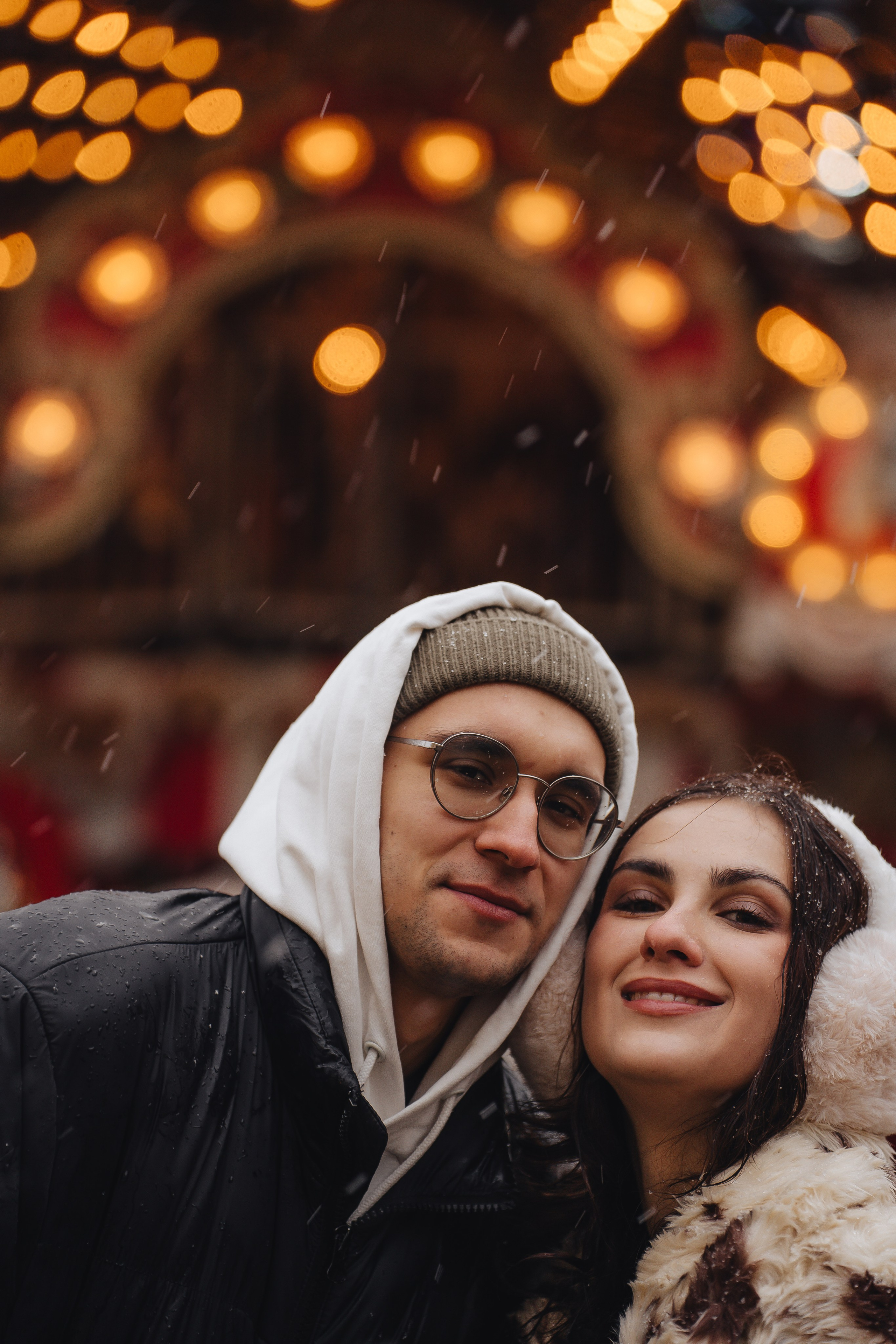 ПРОГУЛКА НА МАНЕЖНОЙ ПЛОЩАДИ ДЛЯ ДЕВУШКИ ПЕРЕД НОВЫМ ГОДОМ (НОВОГОДНЯЯ ФОТОСЕССИИЯ НА МАНЕЖНОЙ ПЛОЩАДИ). Профессиональный фотограф, Санкт-Петербург — Виктория Богомолова