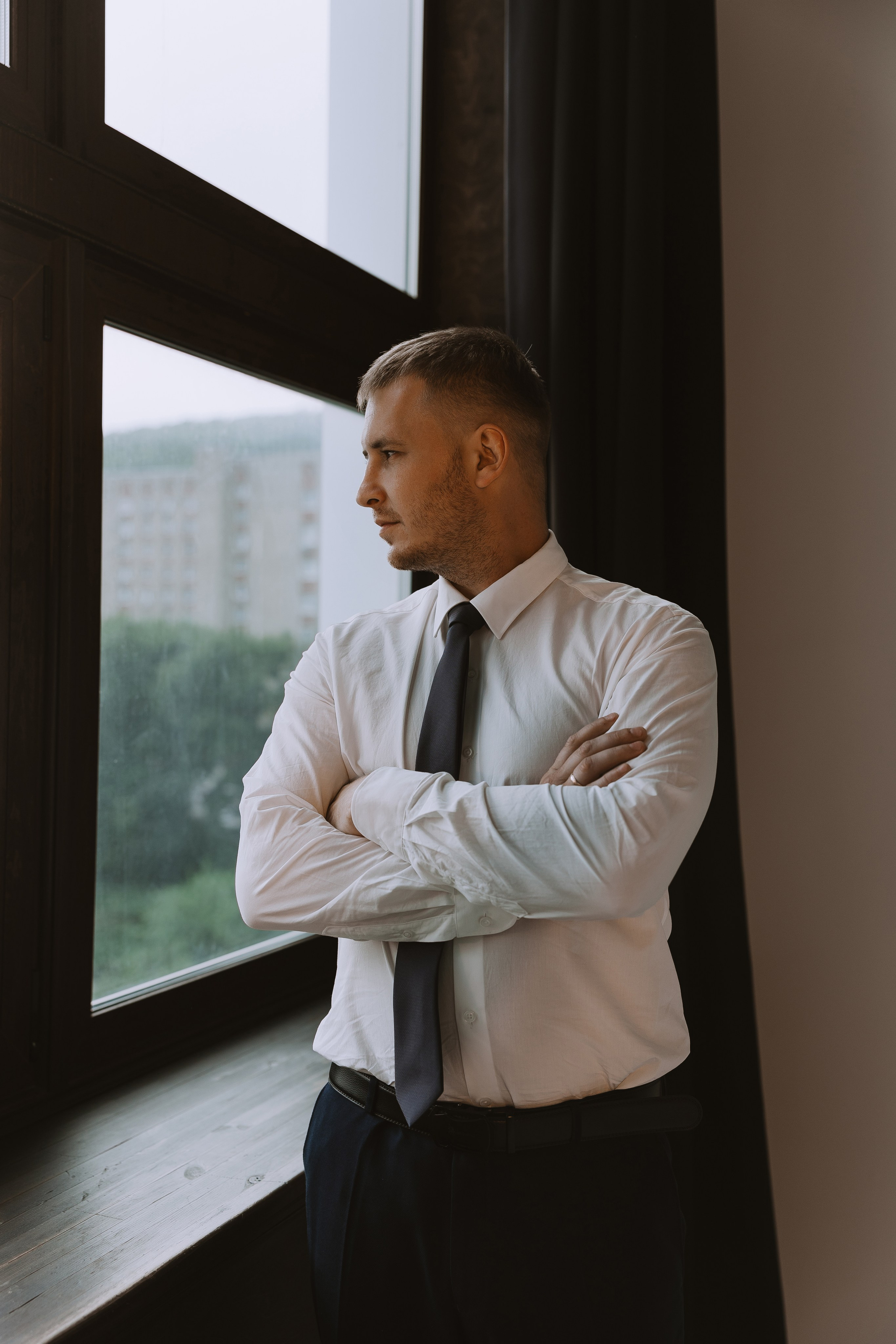 Wedding photoshoot in the studio. Your photographer in Busan (South Korea) Aleksandra Anufriy