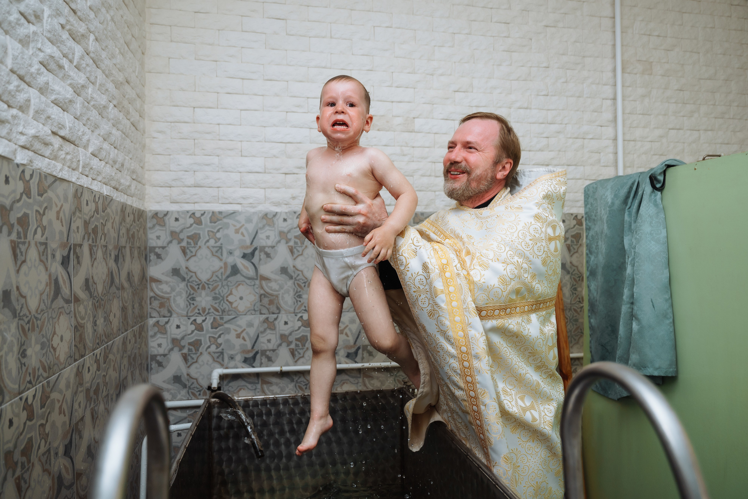 Таинство крещения 2024. Свадебный и семейный фотограф Марина Лежнева, г. Уфа