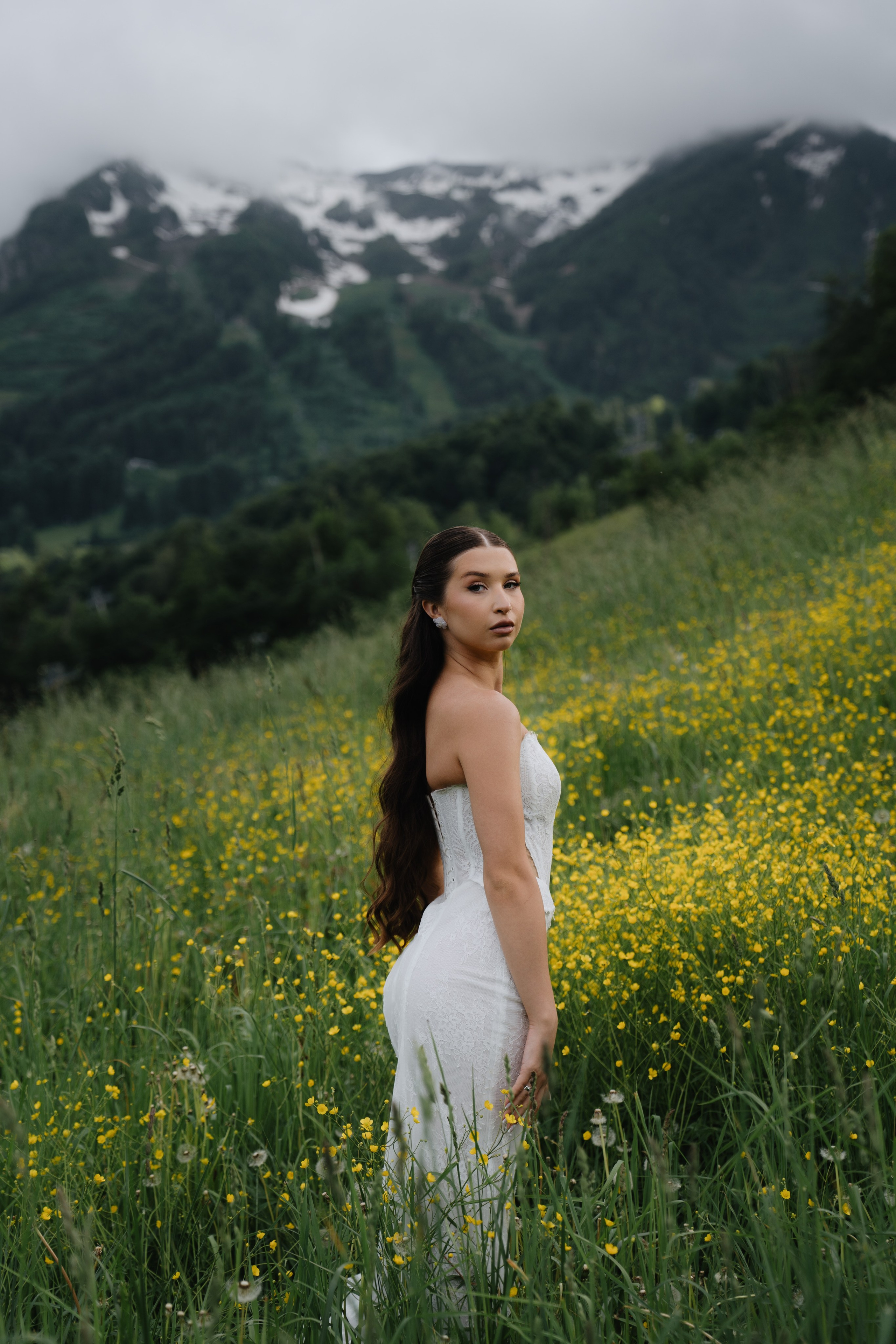 Юлия и Денис — Свадебный фототур. Фотограф в Сочи / Фототуры на кабриолете | Виктор Рогулев