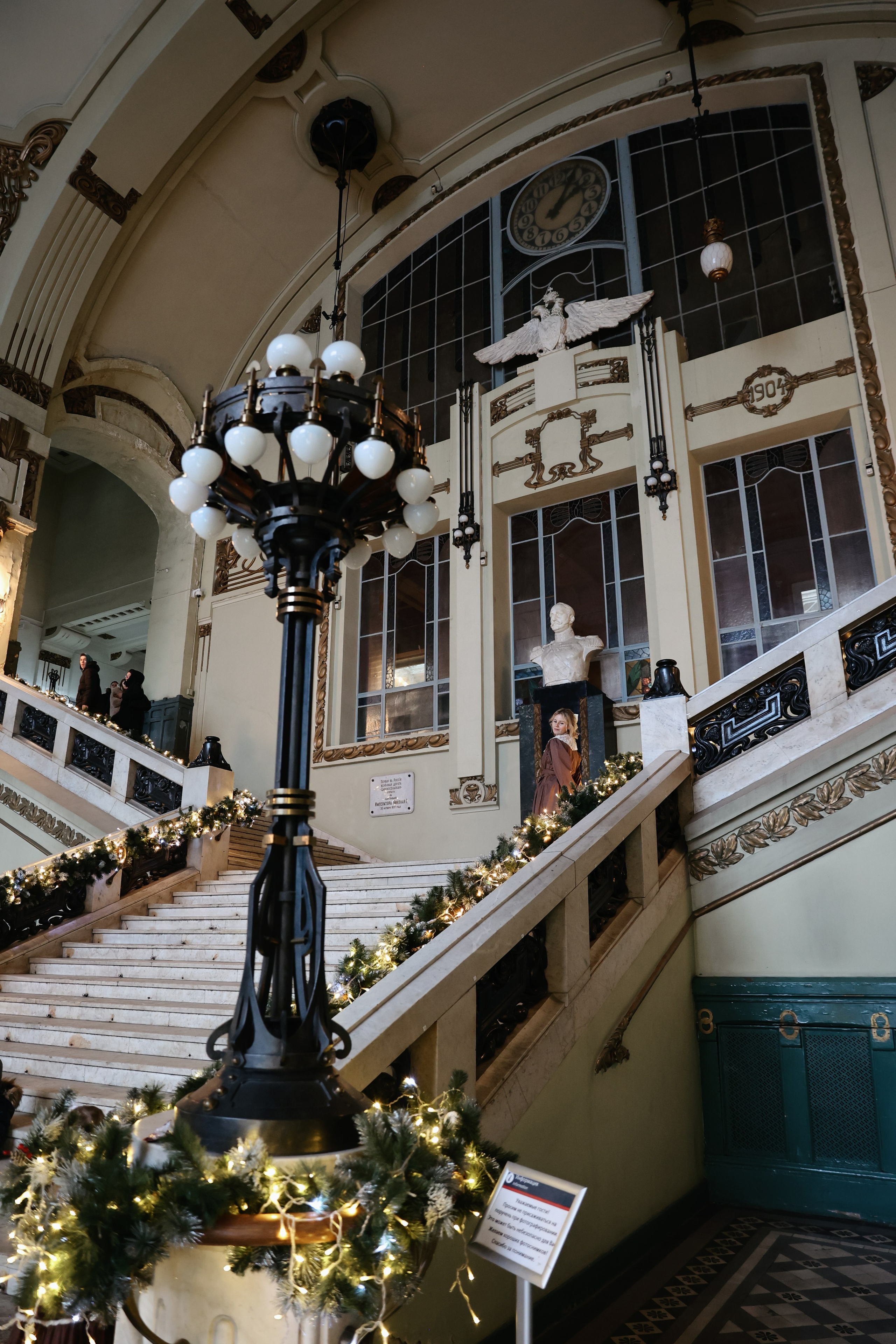 Ретро съемка на Витебском вокзале. Фотограф — Татьяна Кириллова, г. Санкт-Петербург