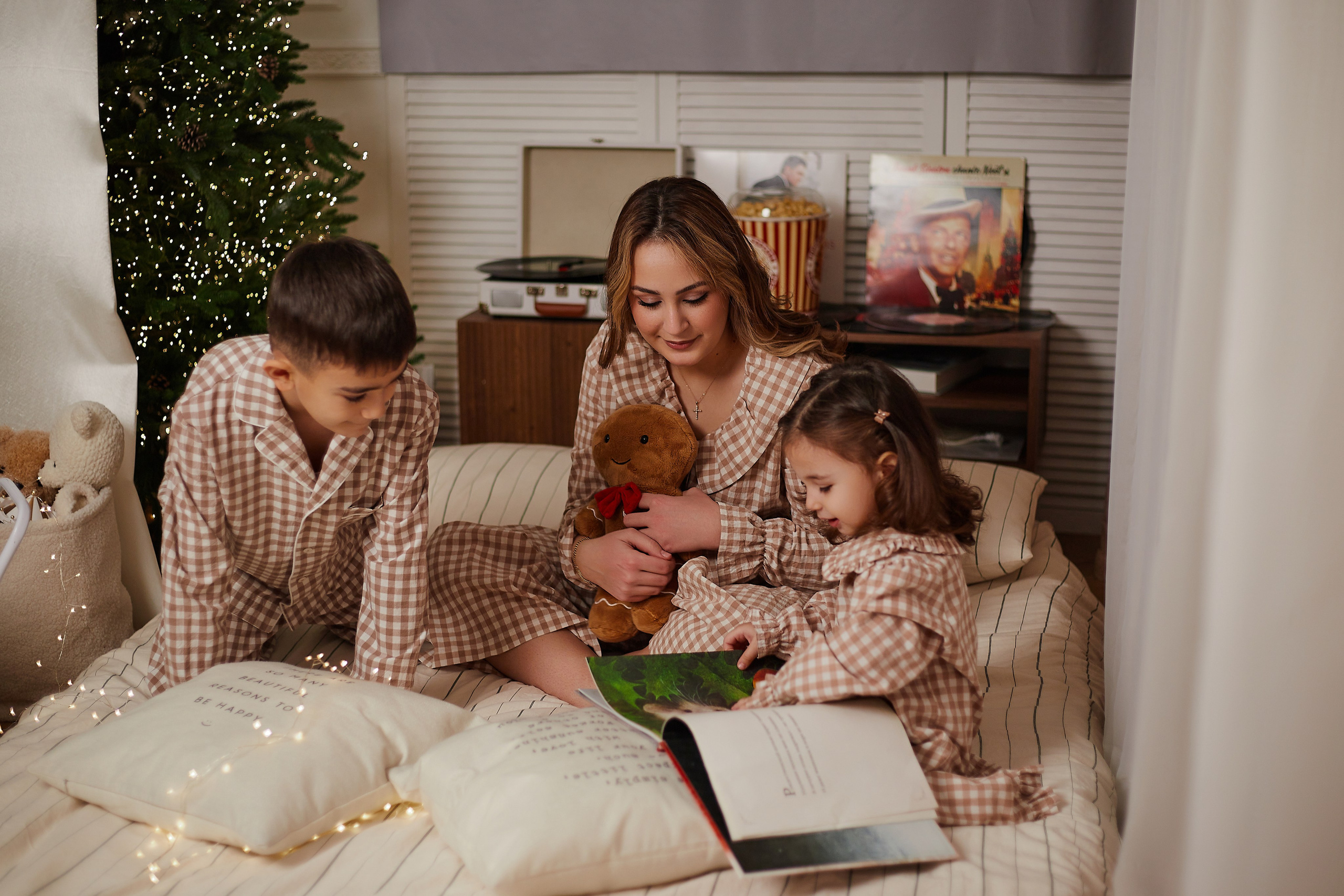 Новогодняя фотосессия. Свадебный и семейный фотограф в Сочи-Красной поляне Ларионова Анна
