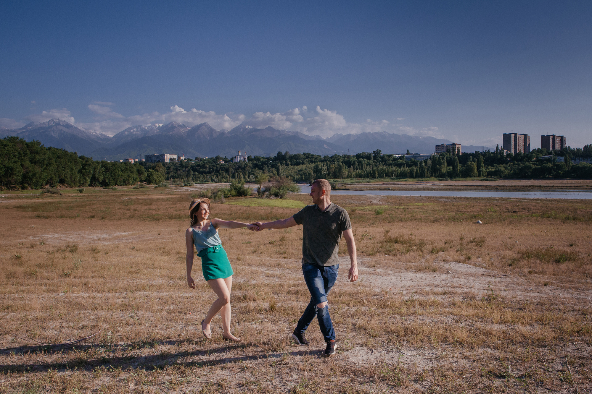 Парная фотосессия в Алматы в стиле Love story. Свадебный и семейный фотограф Алматы Владимир Акуленко