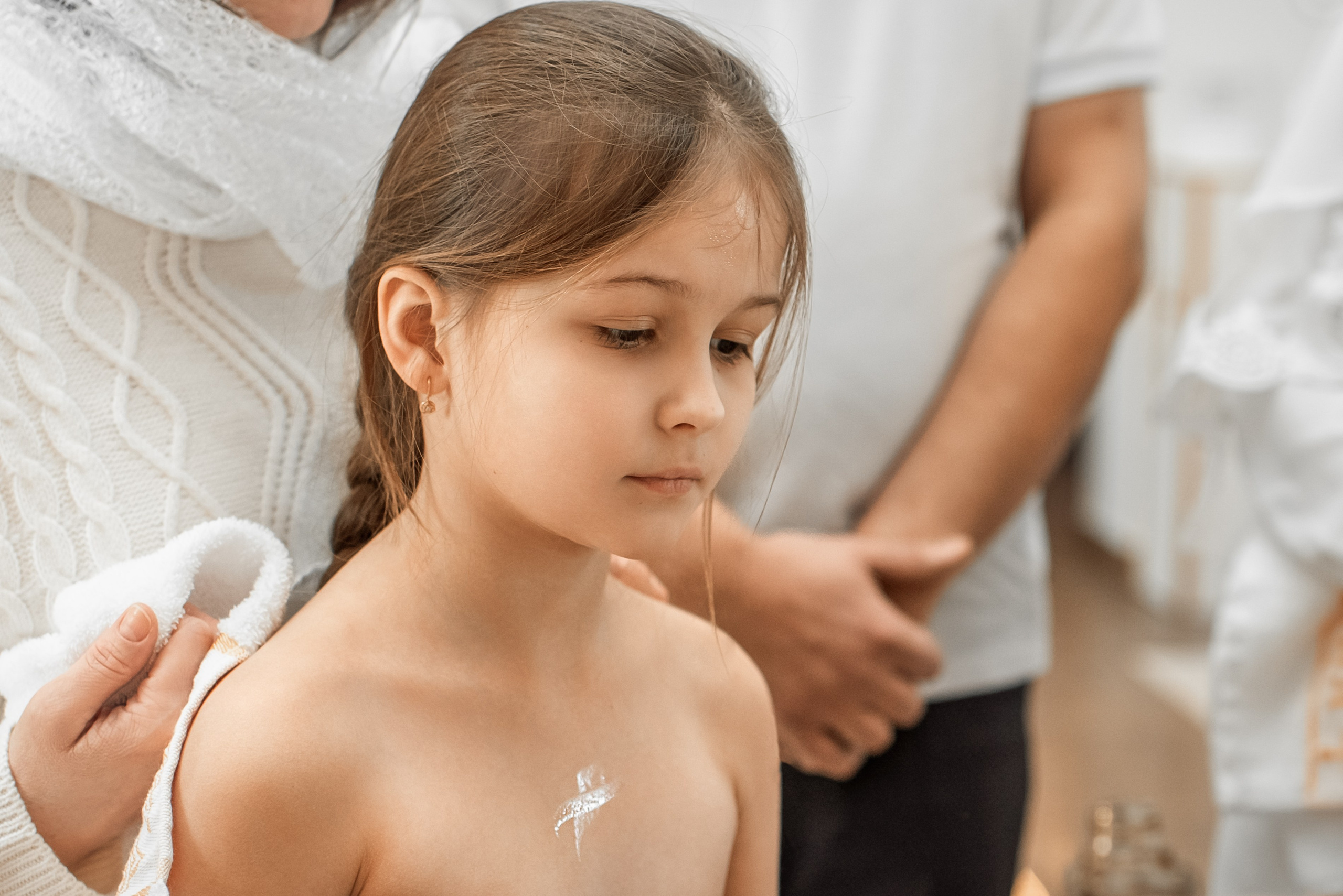 Крещение в храме Благовещения Пресвятой Богородицы. Церковный фотограф на Таинство Крещения и Венчания в Оренбурге и Оренбургской области Екатерина Белкина