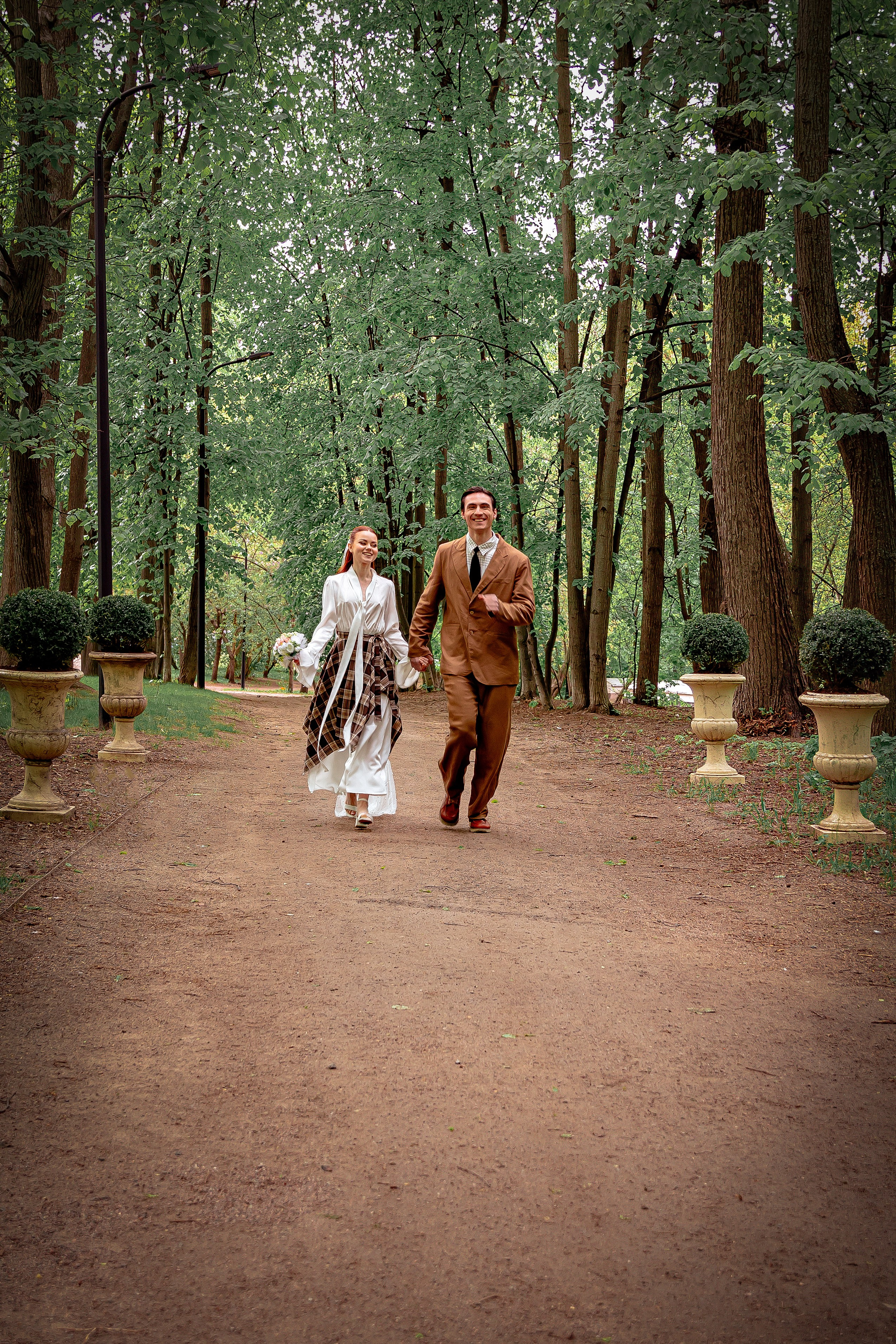 Свадьба под дождем «Марина-Марк». Свадебный/Портретный фотограф снимаю в Москве