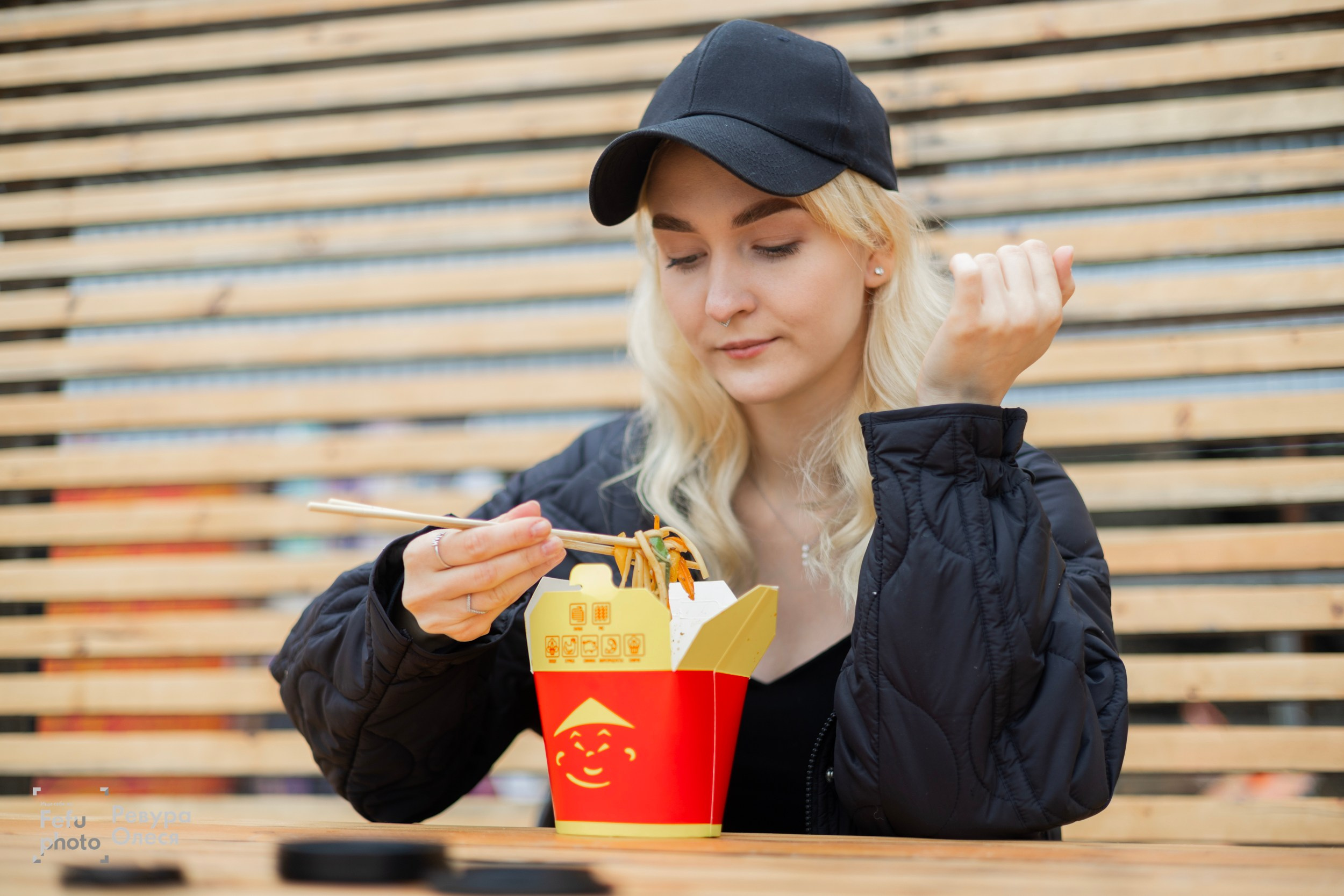 Контакты. Репортажный и портретный фотограф в Владивостоке