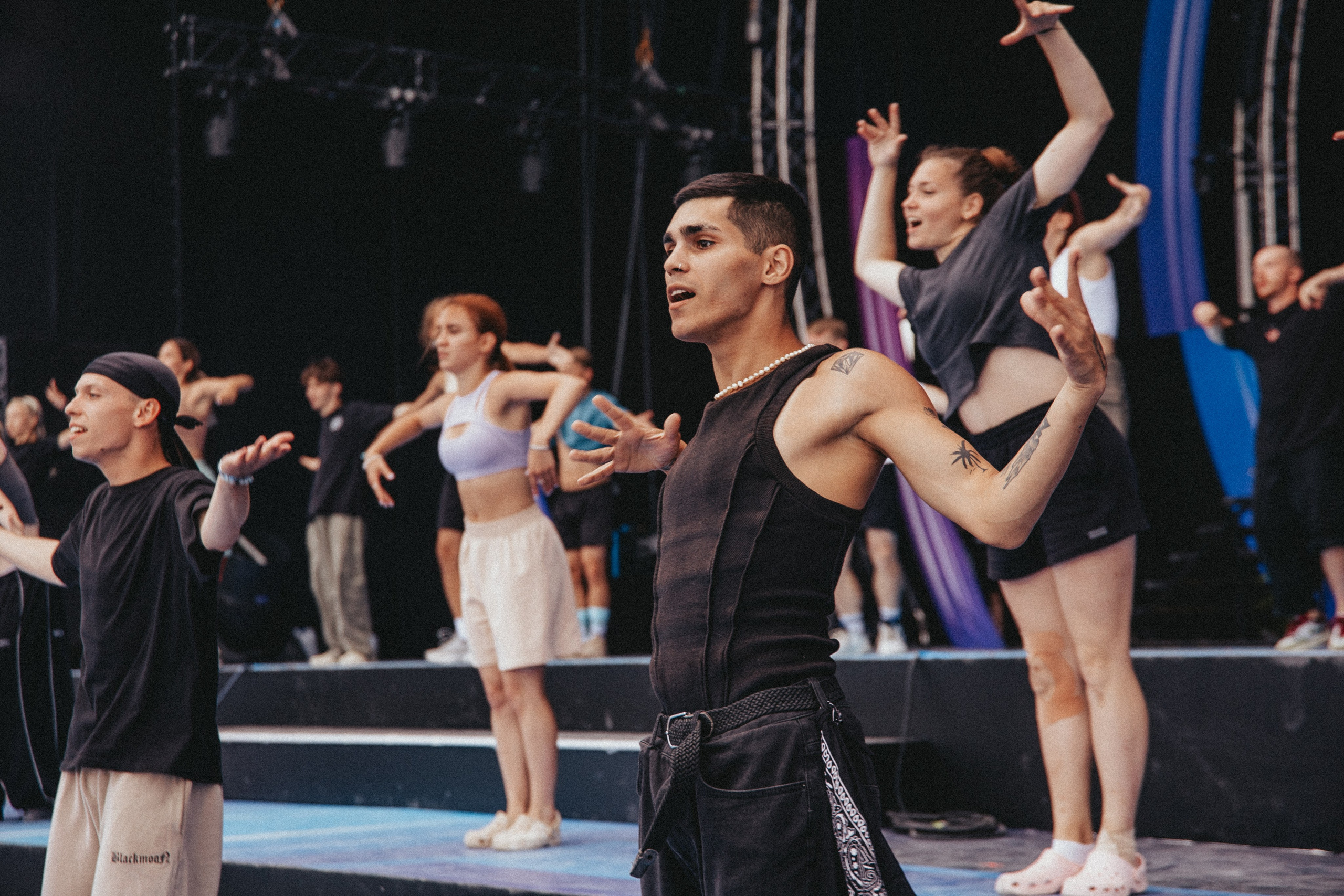 Бекстейдж фестиваля «Таврида 2024». Izotoff Photographer