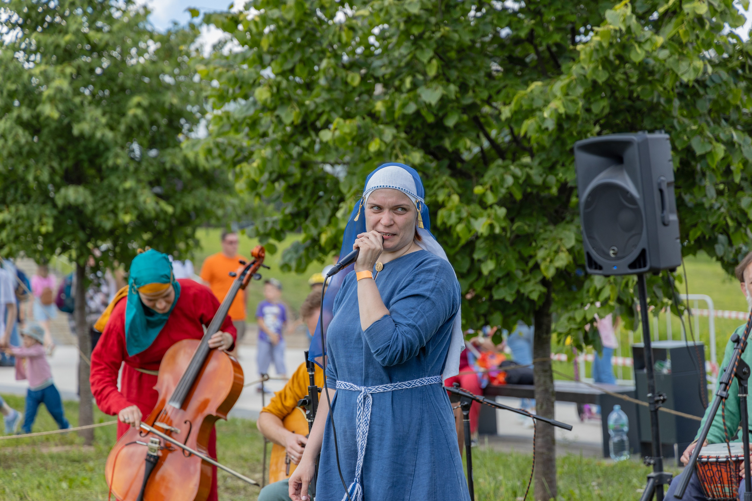 Земля Легенд: Солнце и медведь Фест. Репортажный, семейный и студийный фотограф в Москве Демин Алексей