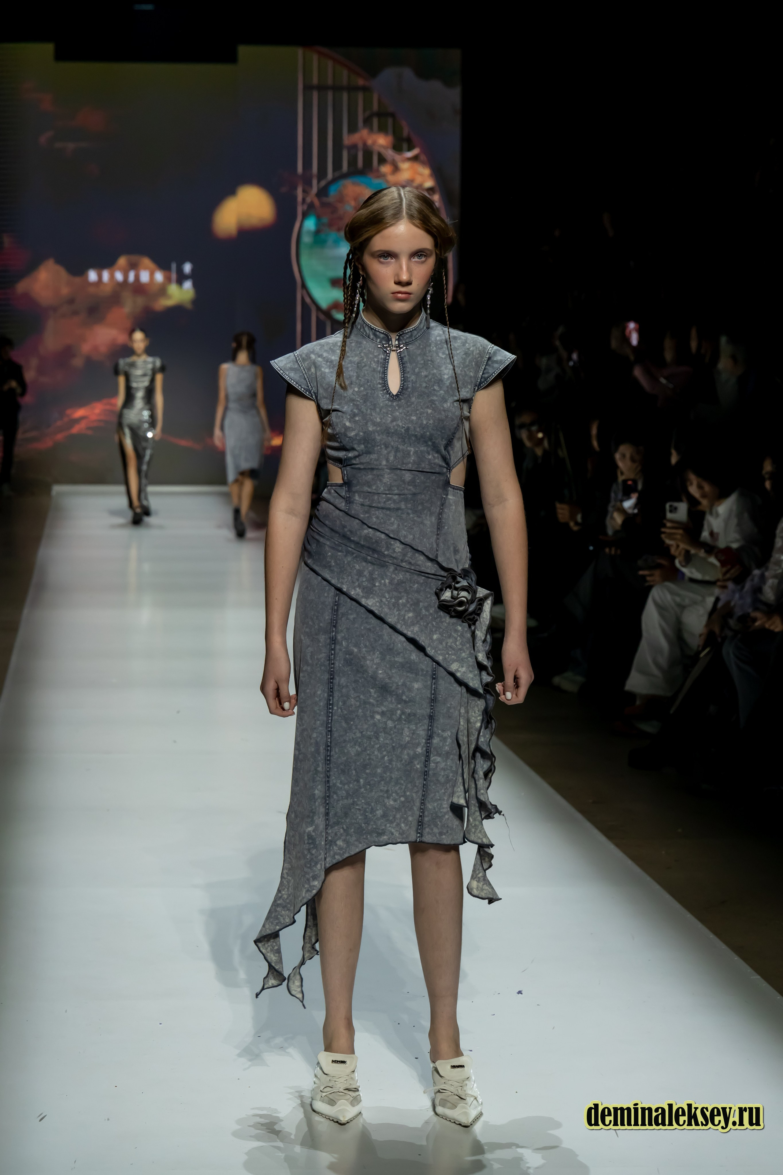 Московская неделя моды 2024 4 октября дизайнер KenSun Китай/China. Репортажный, семейный и студийный фотограф в Москве Демин Алексей