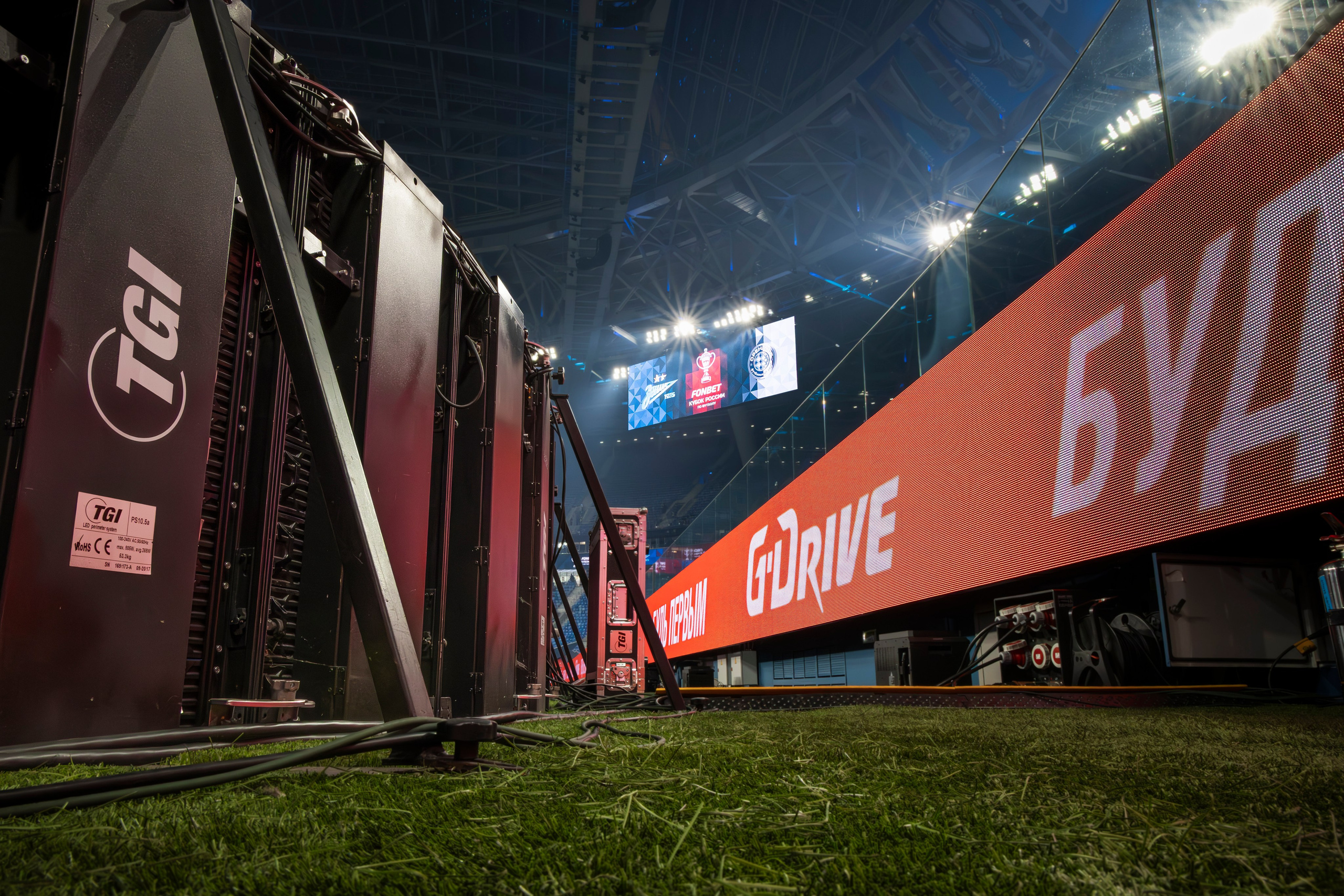 Крупный план медиадисплея: демонстрация цветопередачи и разрешения.