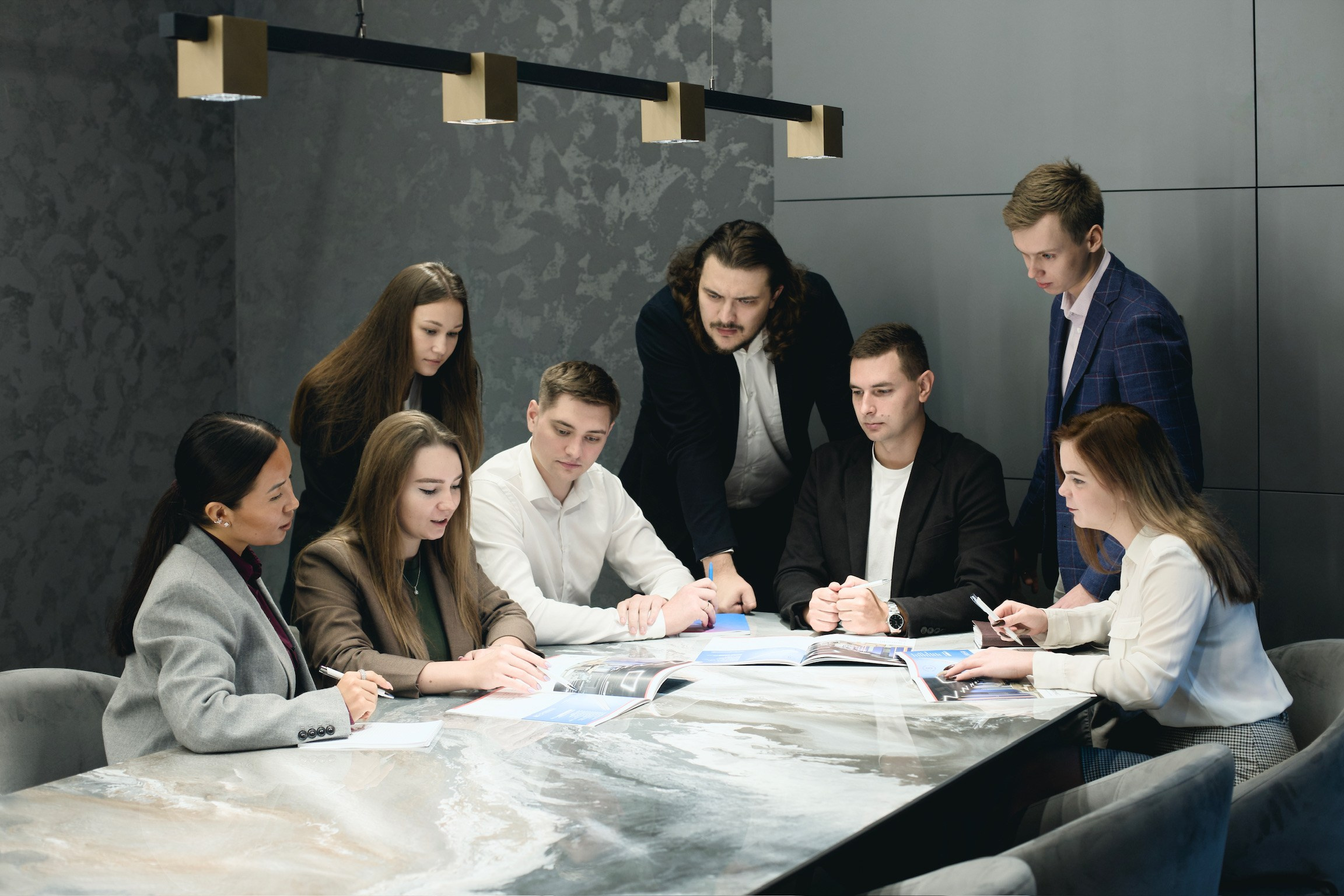 Фотосъёмка в офисе и на производстве. Школьные выпускные альбомы в Москве Марина Николаева