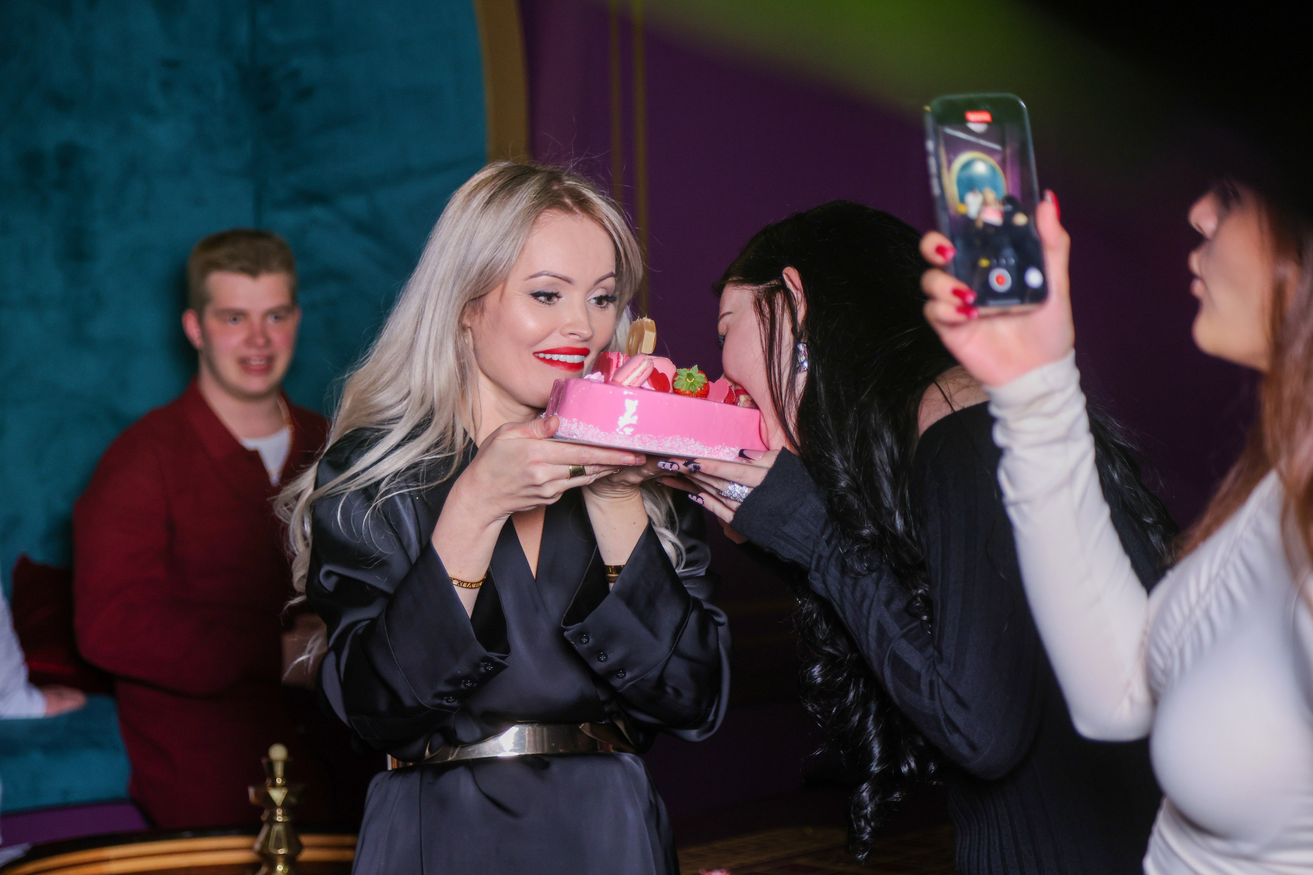 Вечеринка в стиле «Золотая молодежь». Akhmedov Team × Medoed Production — фото и видеопродакшен для мероприятий