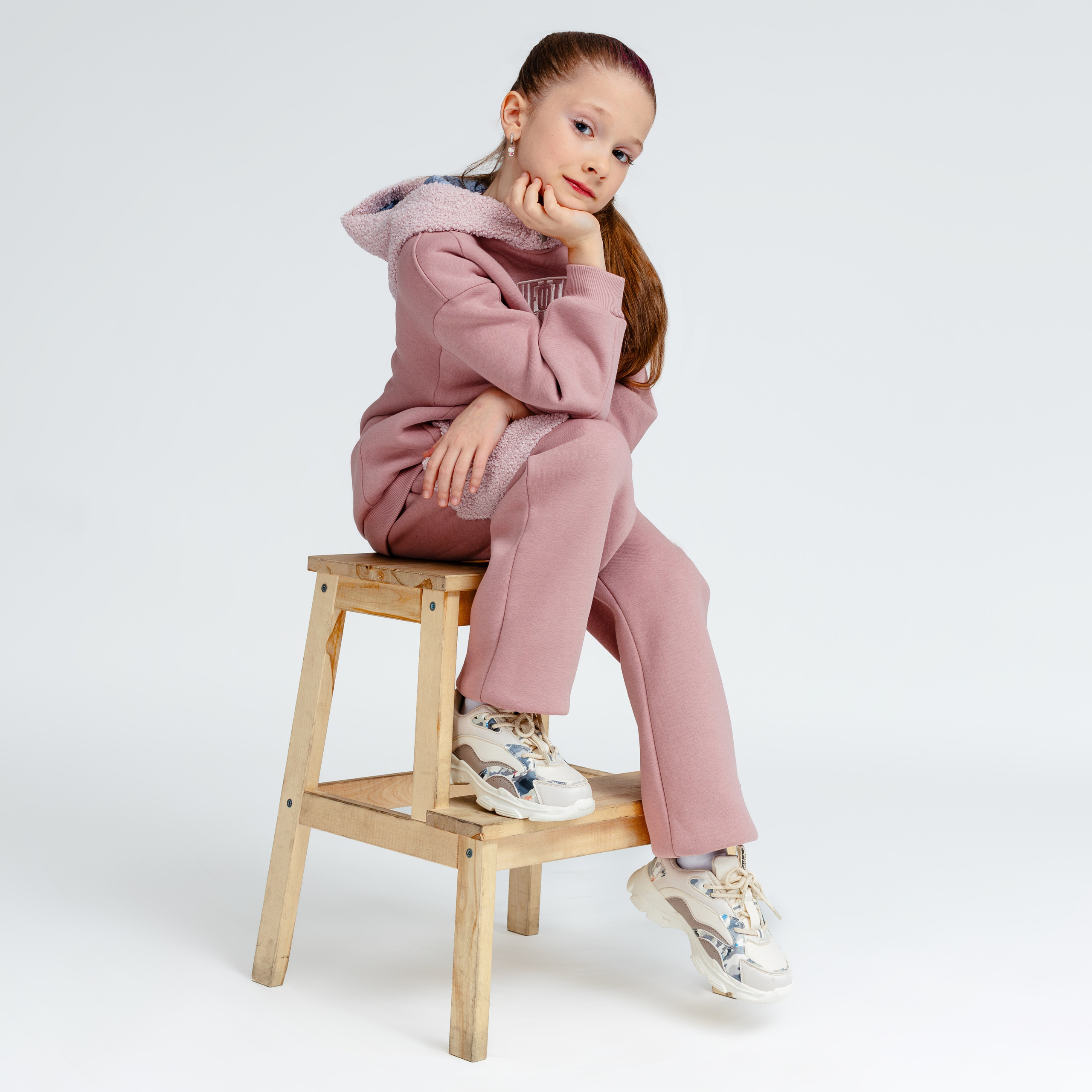 Фотосъемка одежды для маркетплейсов в СПб | Каталогизация товаров