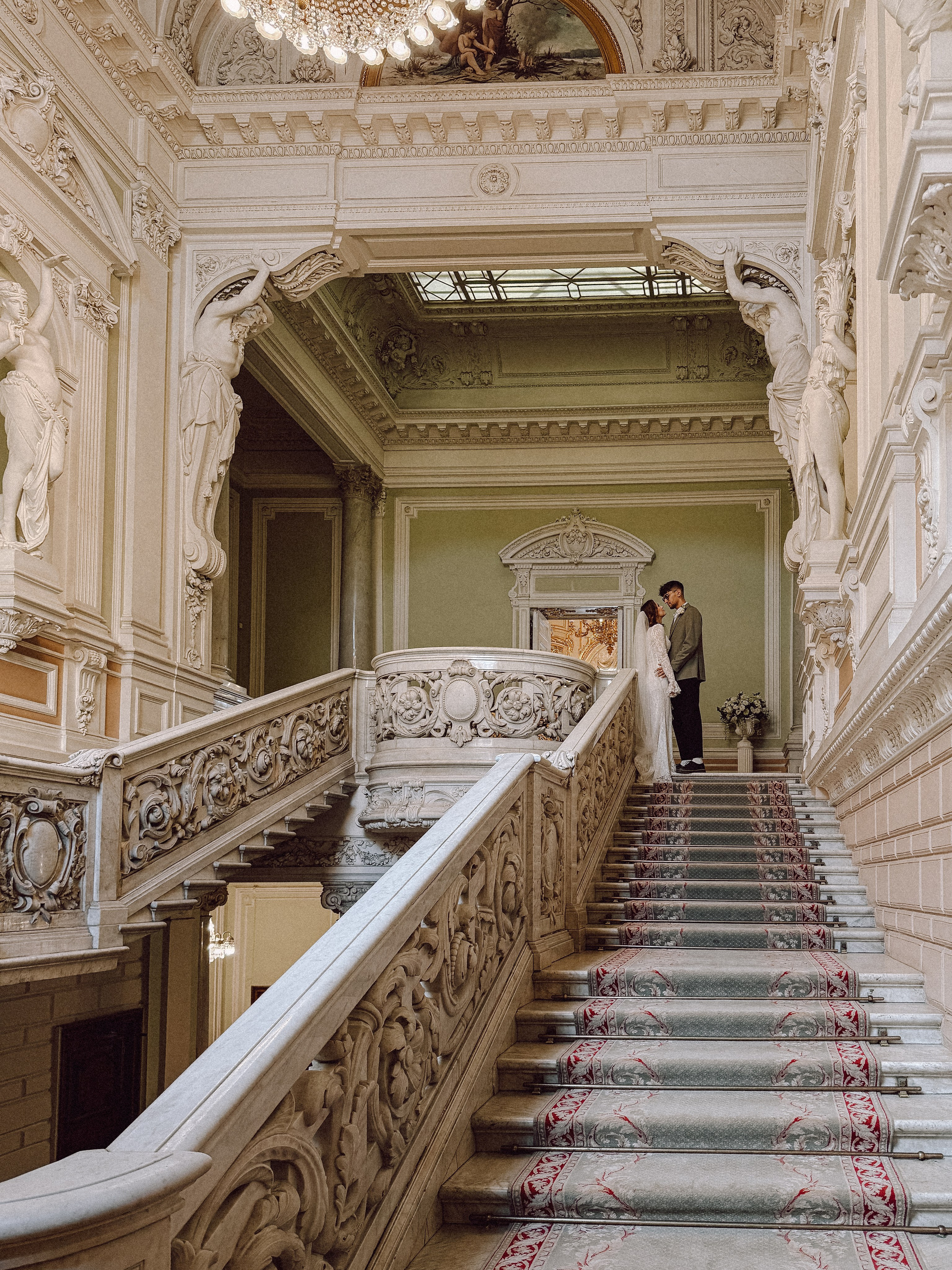 ФОТО НА ТЕЛЕФОН ВО ВРЕМЯ БРАКОСОЧЕТАНИЯ В ПЕРВОМ ДВОРЦЕ И ПРОГУЛКИ. Профессиональный фотограф, Санкт-Петербург — Виктория Богомолова